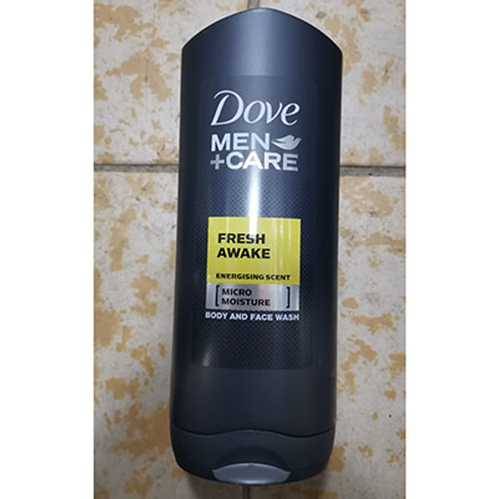 Dove MEN + CARE FRESH AWAKE ENERGISING SCENT (1) - Závadná kosmetika (14/38)