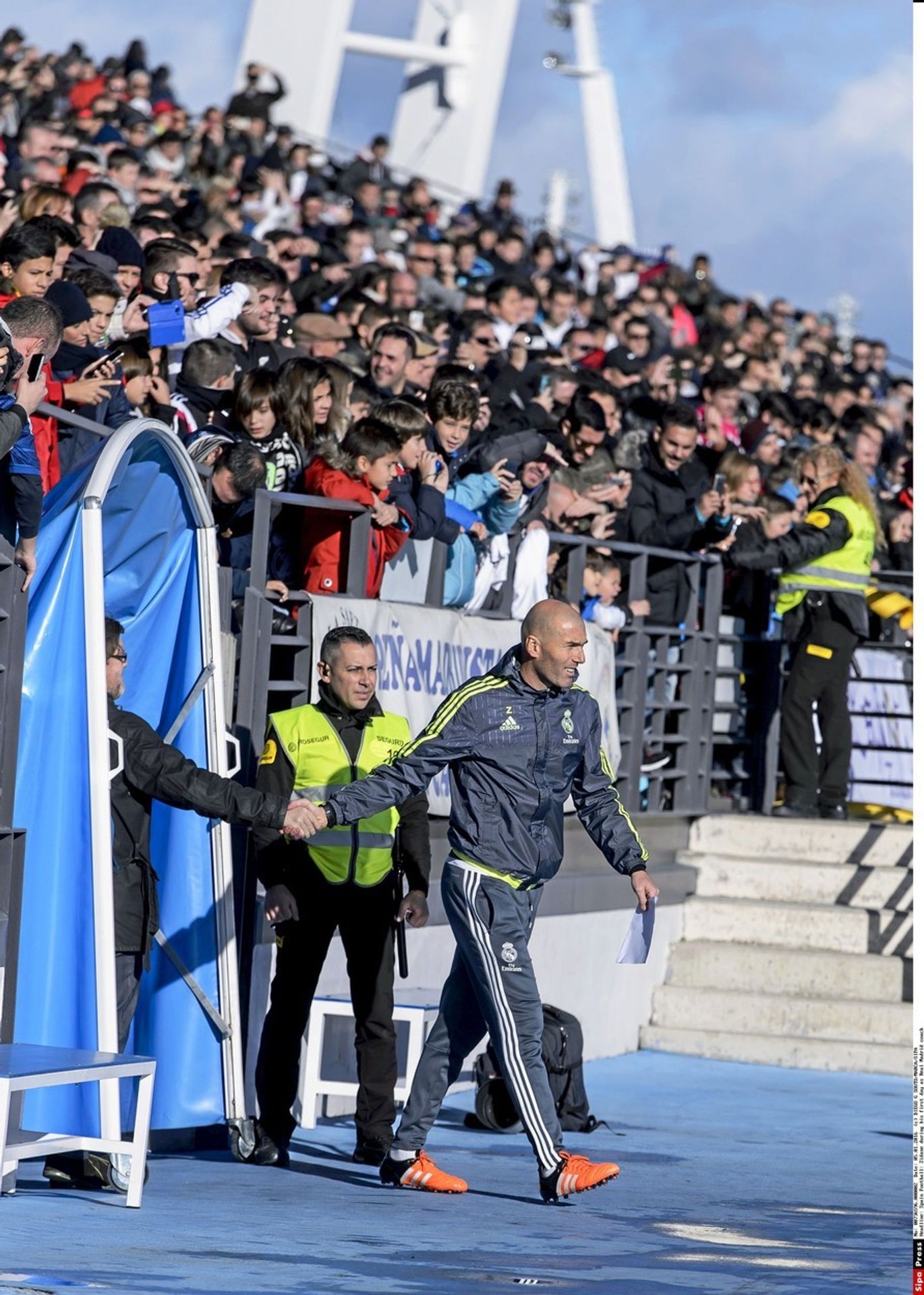 Zidane vedl první trénink Realu - 5 - GALERIE: Zidane vedl první trénink Realu (6/10)