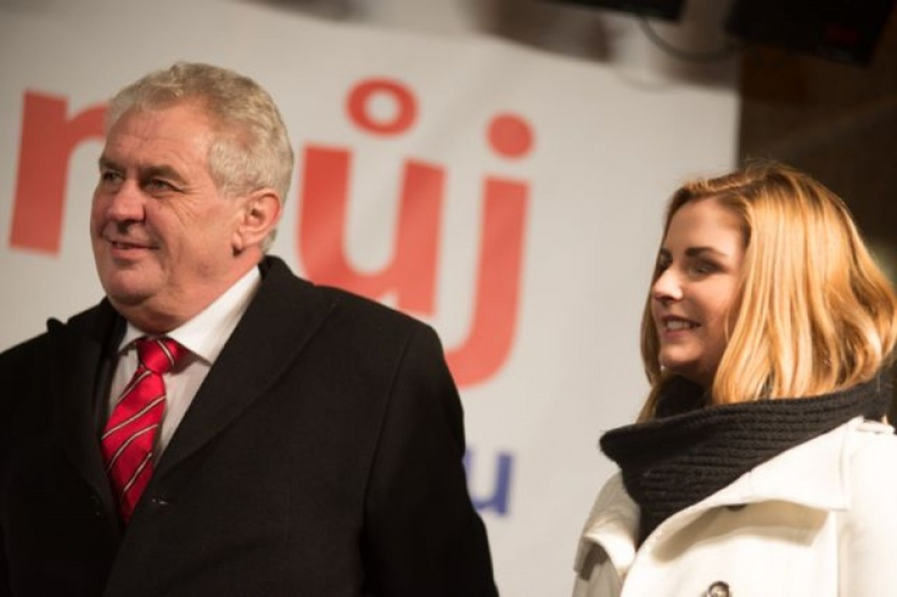 Miloš Zeman s dcerou Kateřinou - GALERIE - Podporovatelé Miloše Zemana (2/17)
