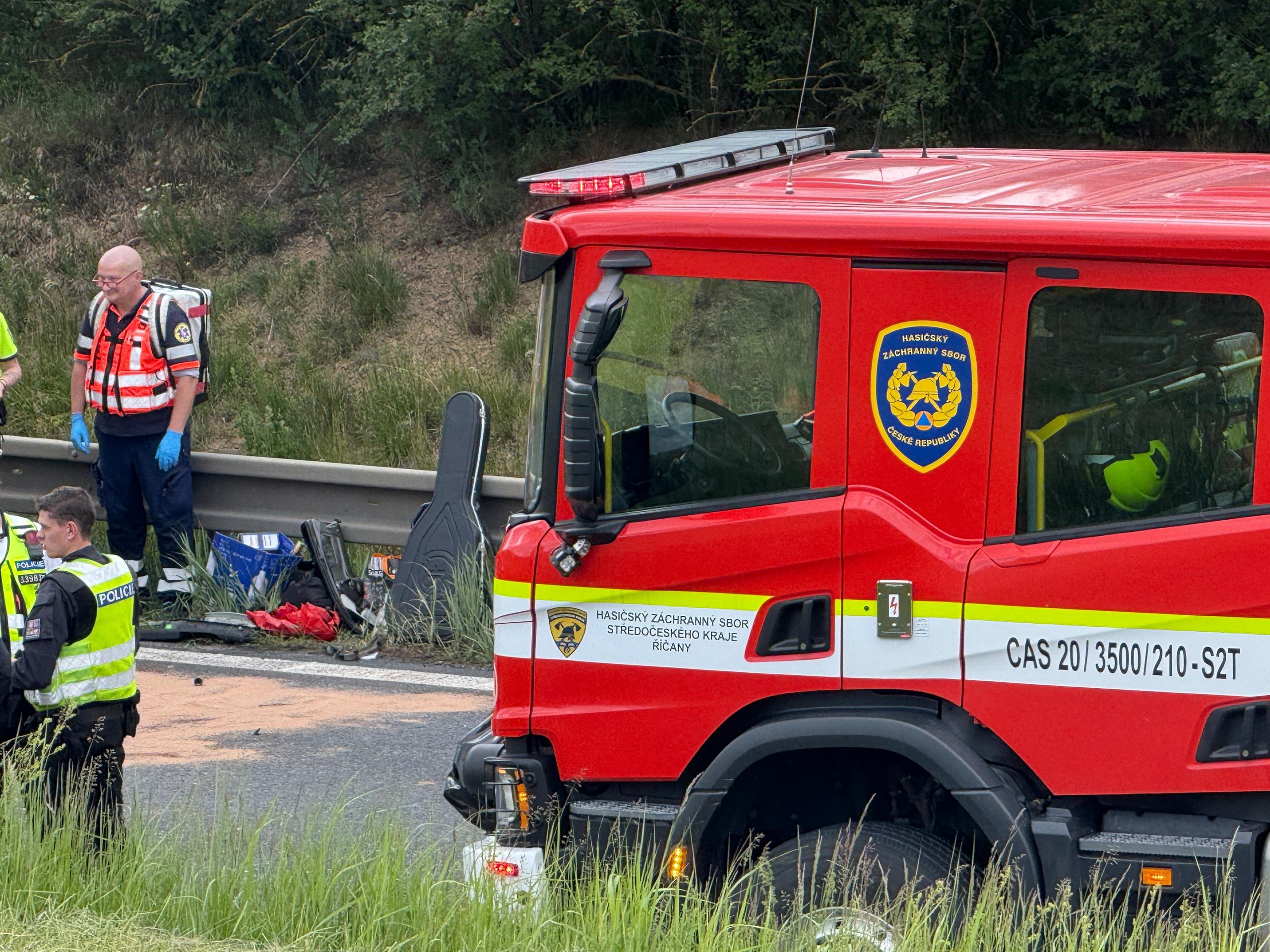 Nehoda na D1 u sjezdu na Pražský okruh - Nehoda na D1 u sjezdu na Pražský okruh (6/6)