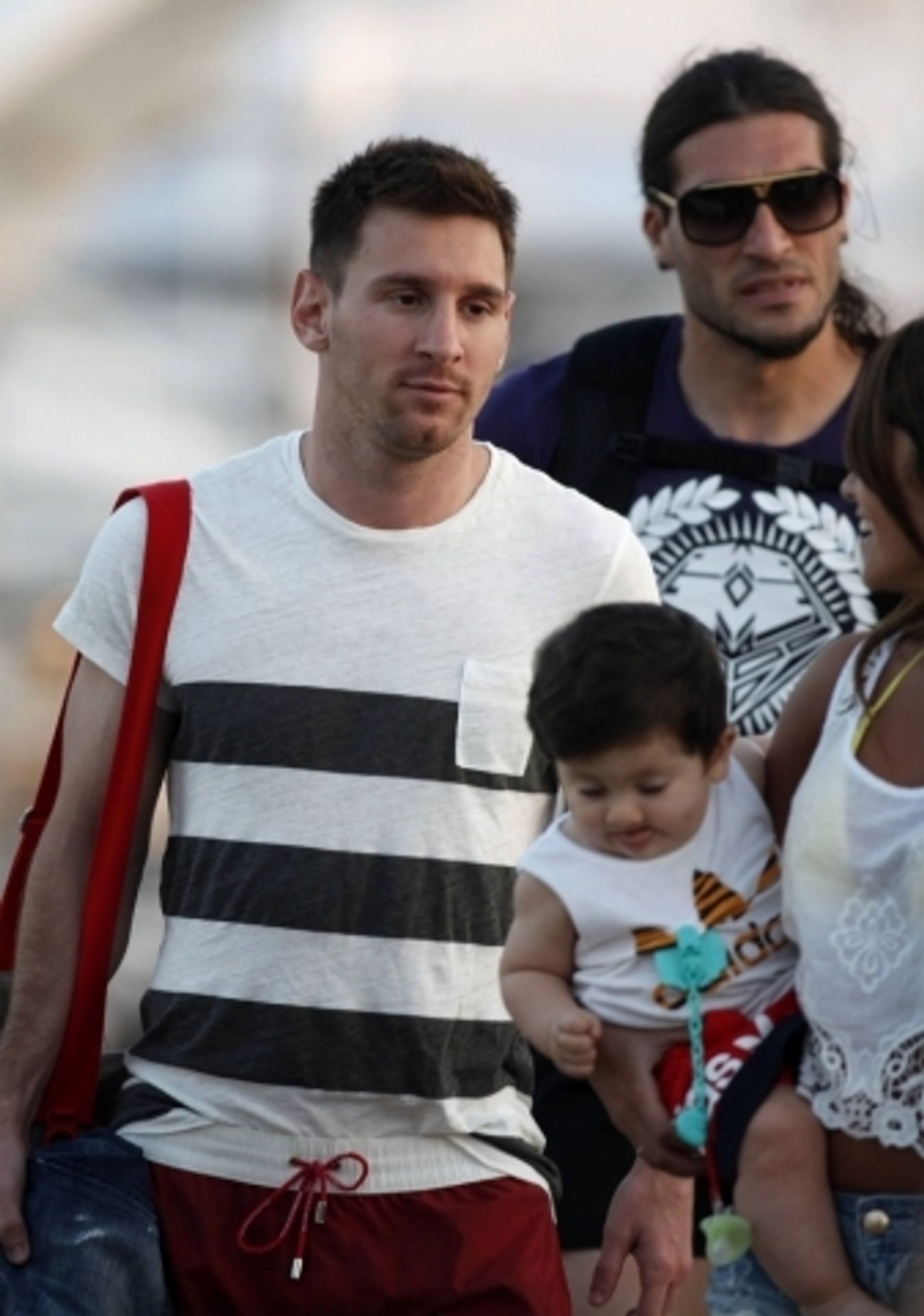 Messi, Fabregas a spol. na Ibize - 8 - GALERIE: Messi, Fabregas a spol. si užívají dovolené na Ibize (10/17)