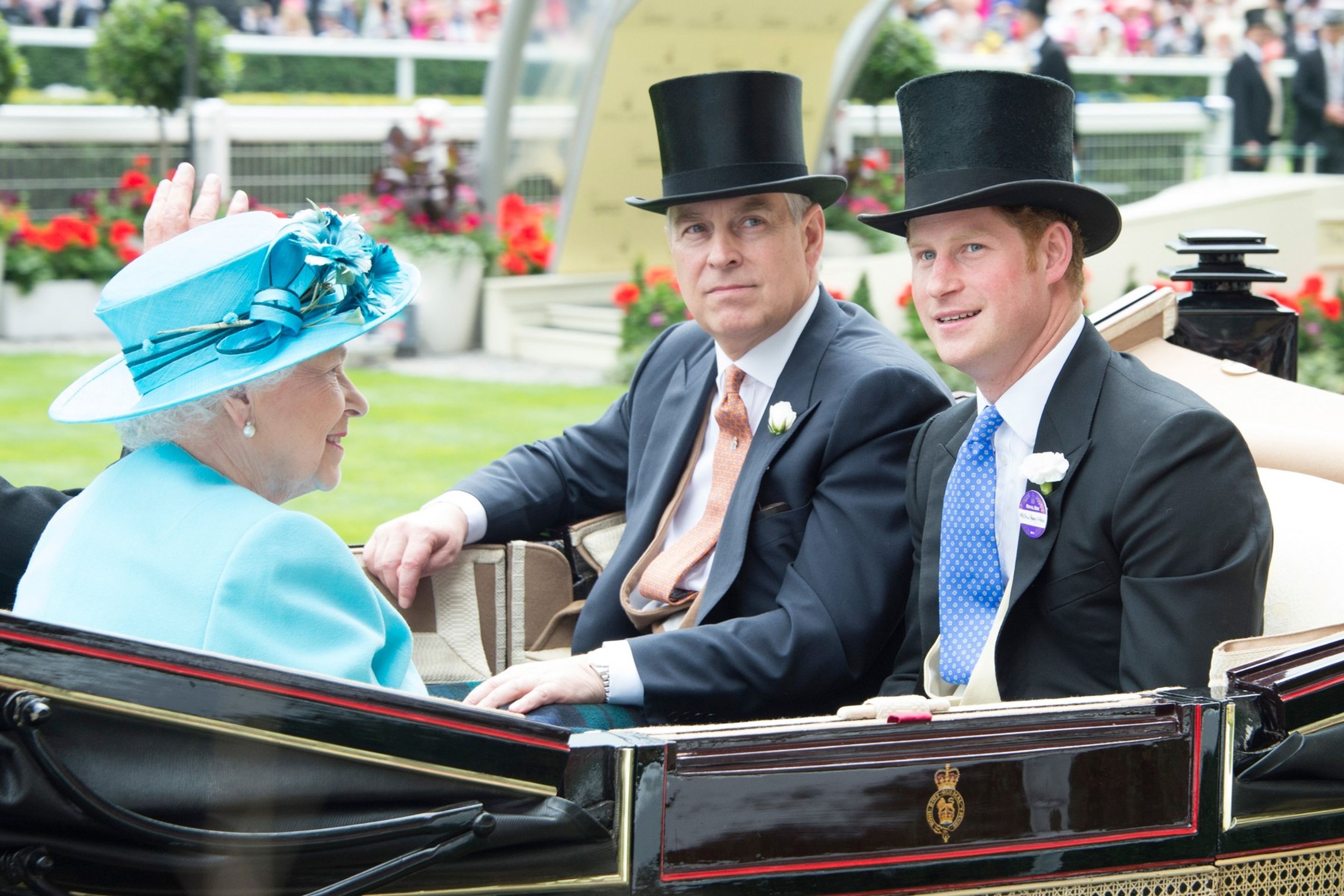 Princ Andrew s královnou a princem Harrym, 19. 6. 2014 Ladies Day - Princ Andrew (4/6)