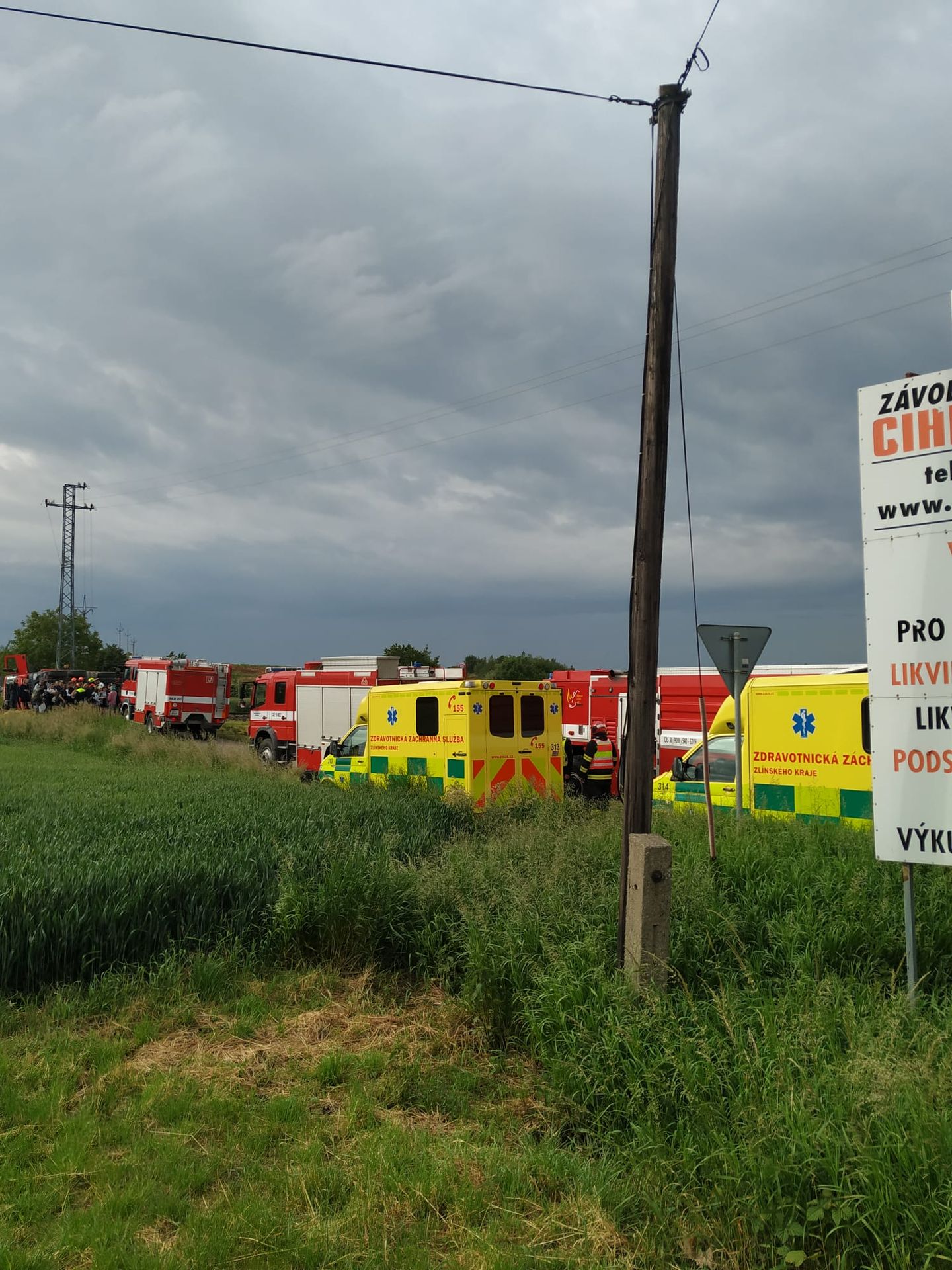 Nehoda vlaku na Kroměřížsku - Nehoda vlaku na Kroměřížsku (12/13)