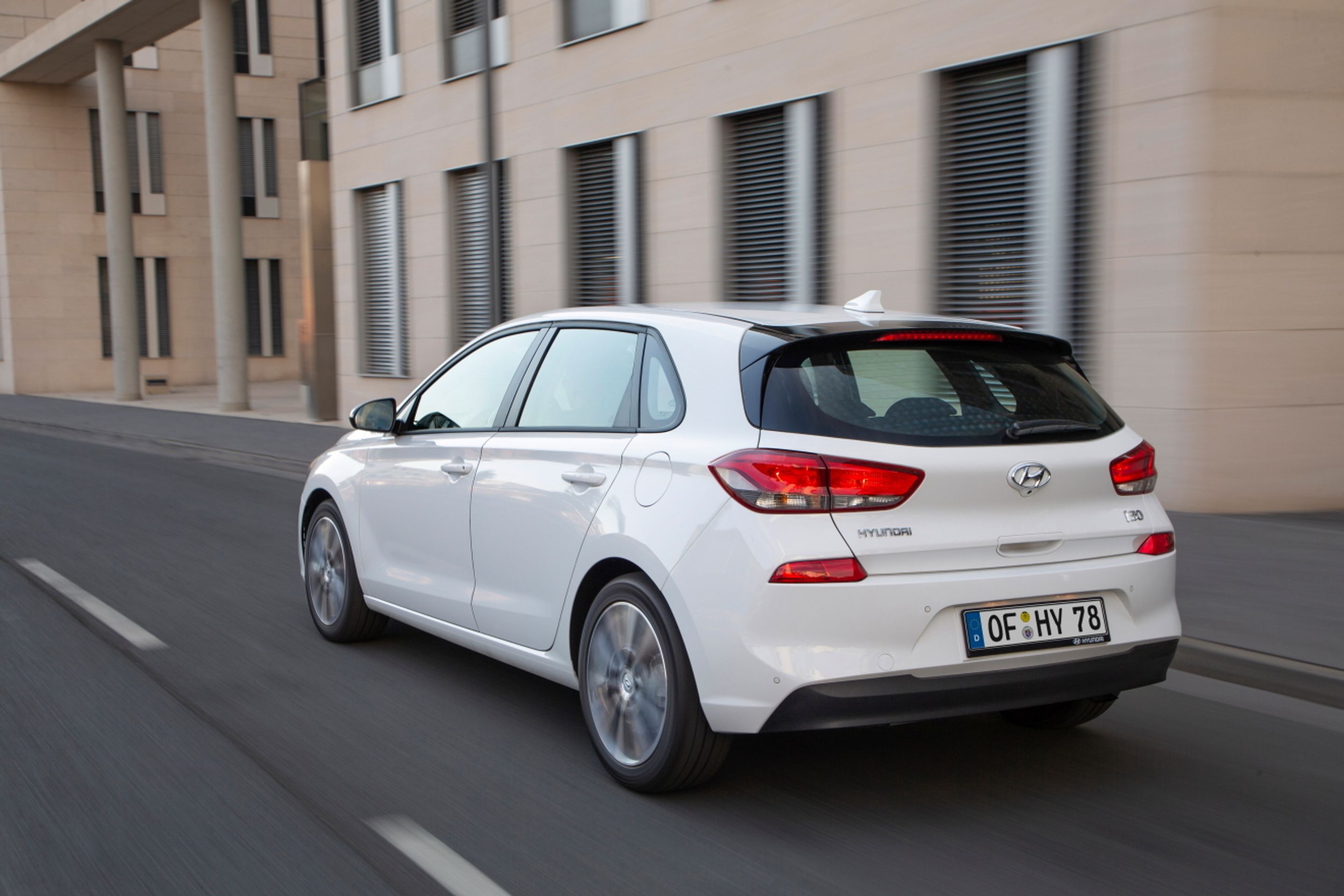 Hyundai i30 po modernizaci - 5 - Fotogalerie: Vozy Hyundai i30 prošly modernizací (3/20)
