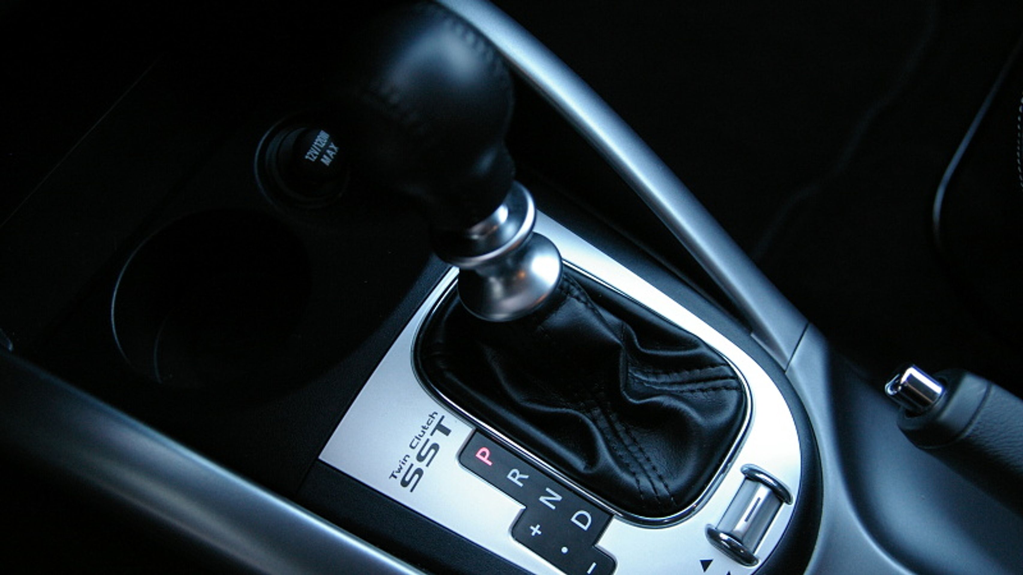 Mitsubishi Outlander - 4 - GALERIE Mitsubishi Outlander (4/7)