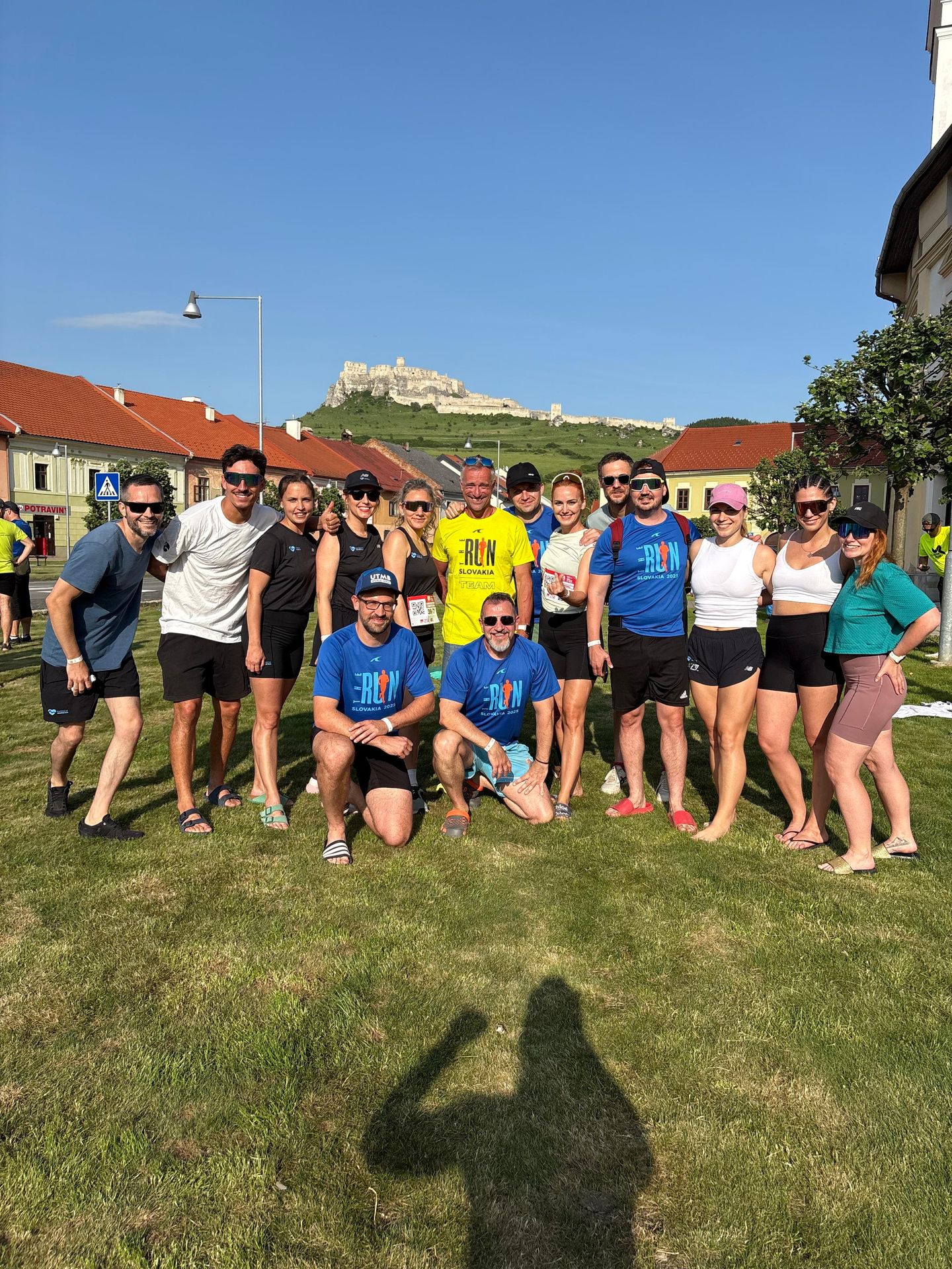 Tým Markíza & Nova Runners pod Spišským hradem přišel podpořit Maroš Molnár z Extrémních proměn - Markíza & Nova Runners na The Run (8/14)