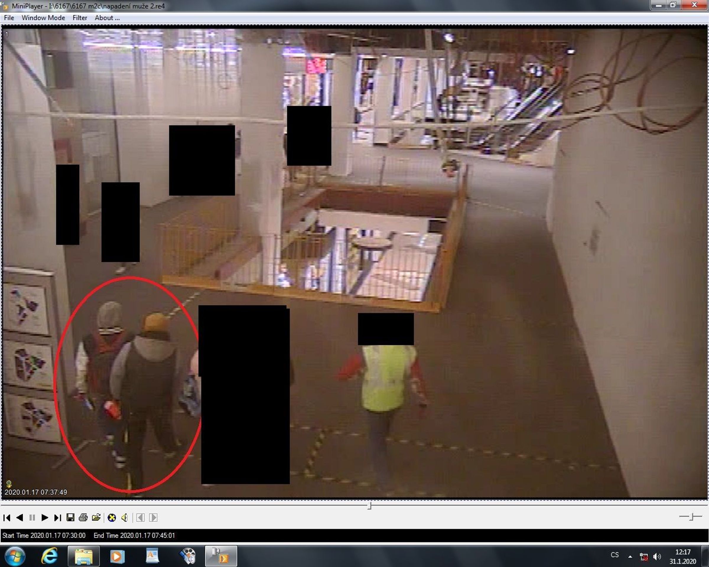 Policie hledá svědky přepadení v Liberci - 1 - GALERIE: Policie hledá svědky přepadení v Liberci (1/3)