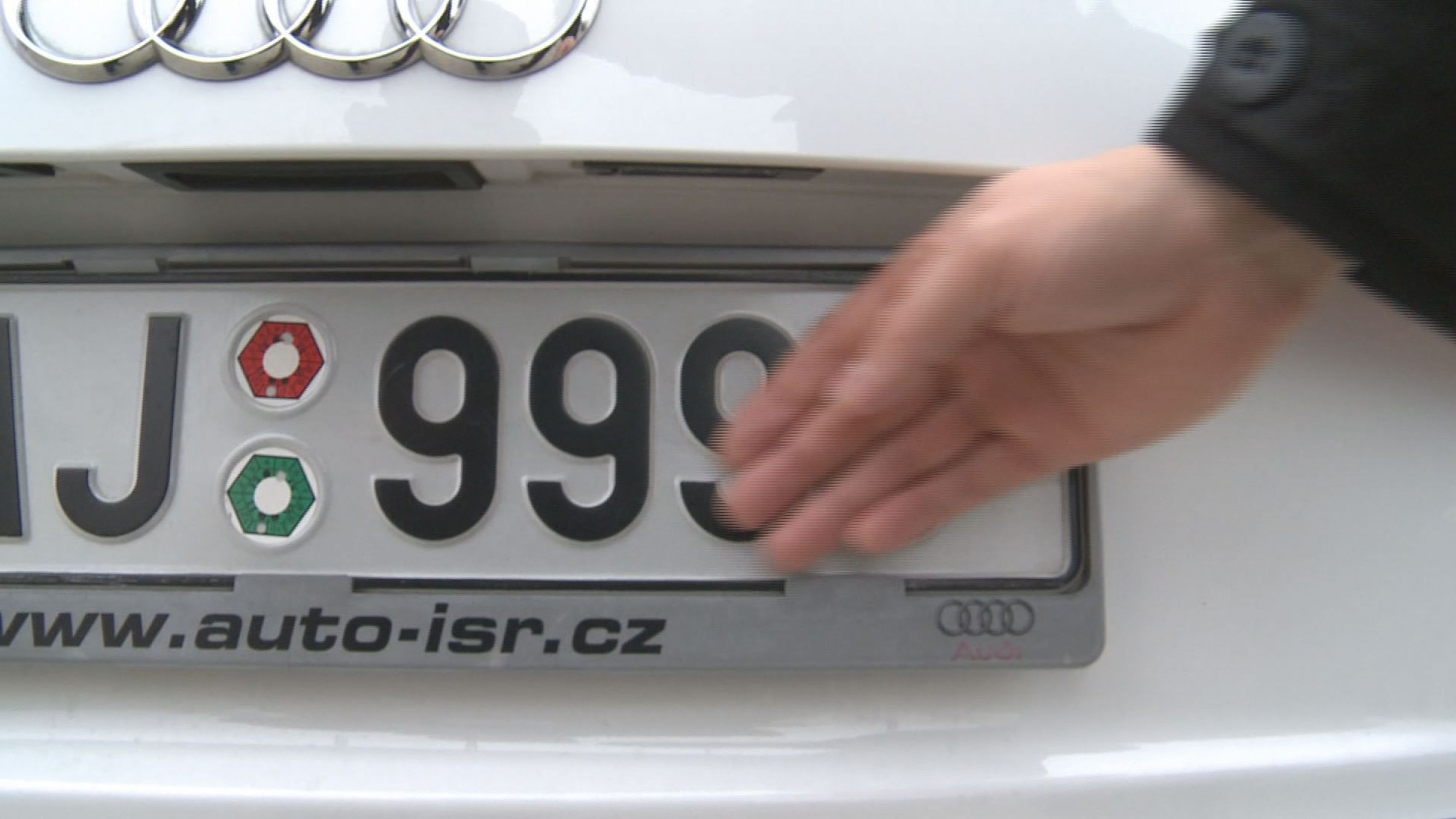Značky aut na kongresu ODS - 3 - Podívejte se, jaké značky byly na sjezdu ODS (12/14)