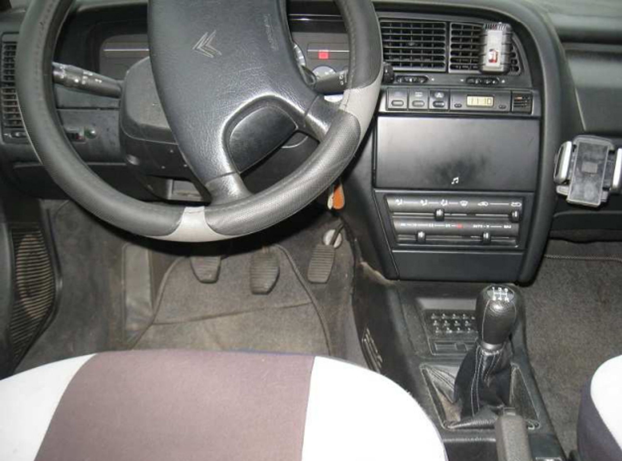 Dražba - Citroen Xantia (benzin + LPG), Vyvolávací cena: 4.000,- - GALERIE: Dražba motorových vozidel (3/51)