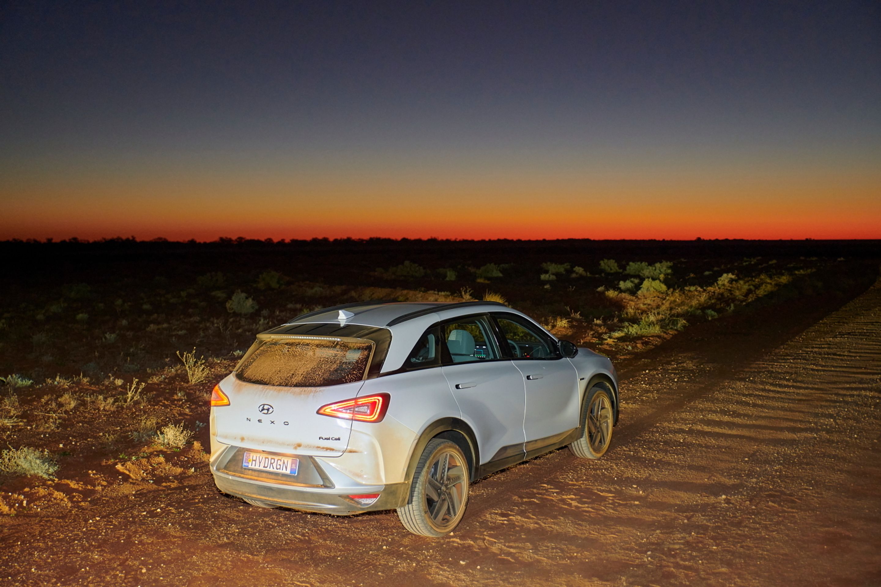 Hyundai Nexo - 11 - Fotogalerie: Vodíkové Nexo překonalo rekord v dojezdu na jednu nádrž (12/18)