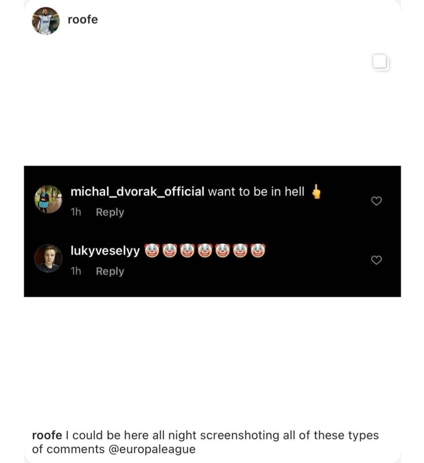 Urážky na instagramu skotského hráče 3 - Roofe pod sprchou rasistických i vulgárních urážek (3/4)