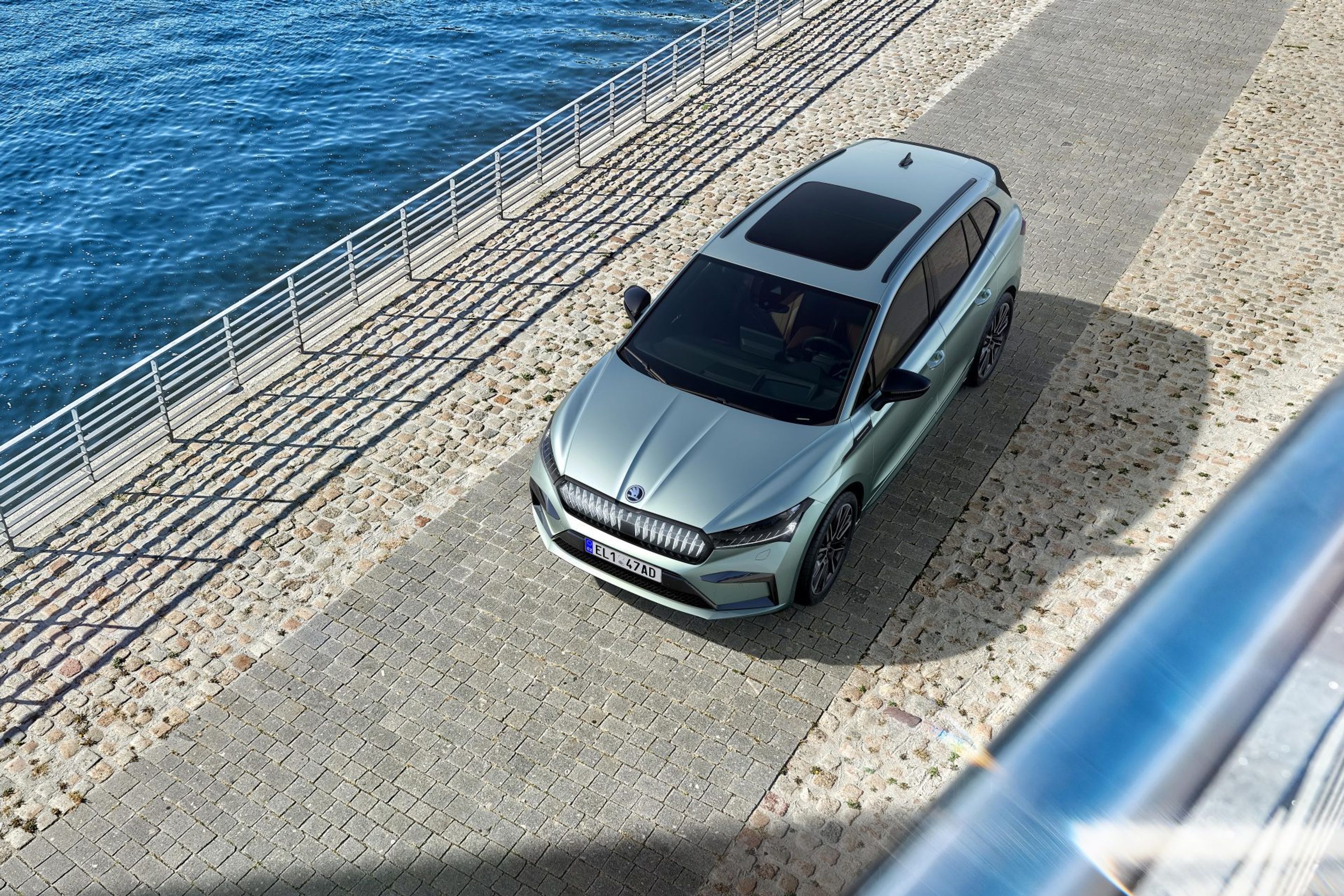 Škoda Enyaq iV - 16 - Fotogalerie: Nové elektrické SUV Škoda Enyaq iV (9/24)