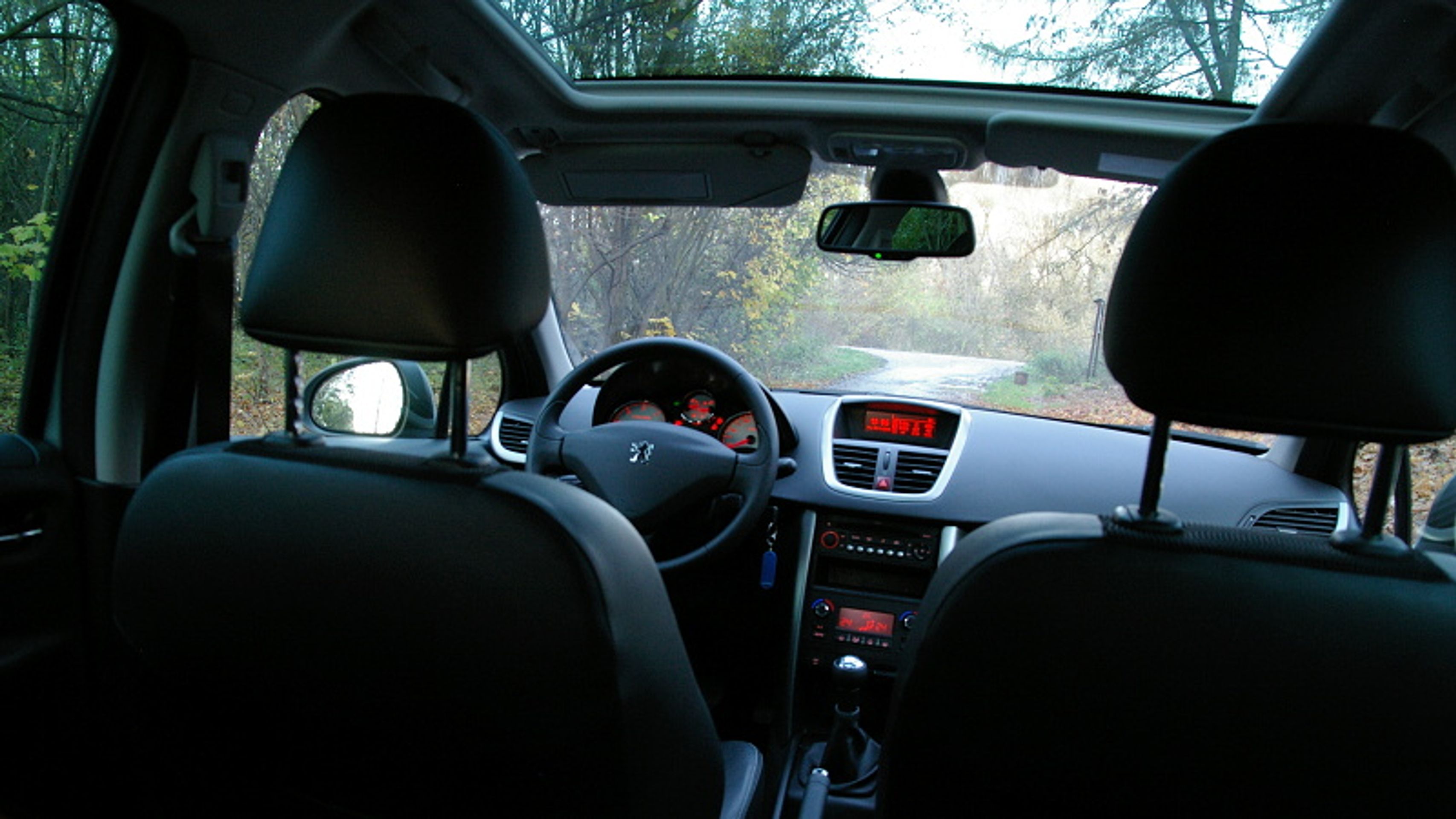 Peugeot 207 SW Outdoor-8 - GALERIE Peugeot 207 SW Outdoor (8/8)