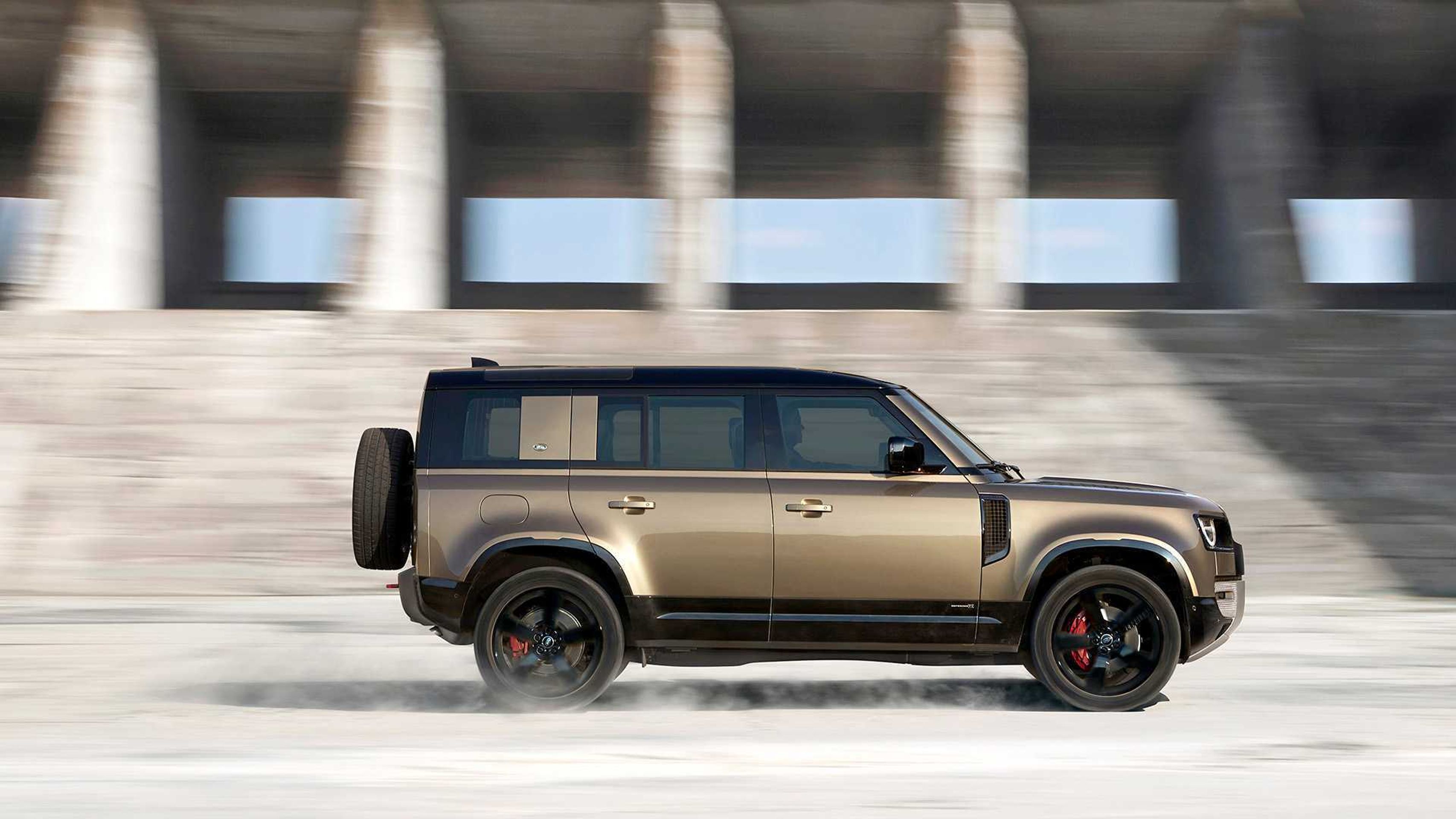 Nový Land Rover Defender - 52 - Fotogalerie: Nový Land Rover Defender (7/22)