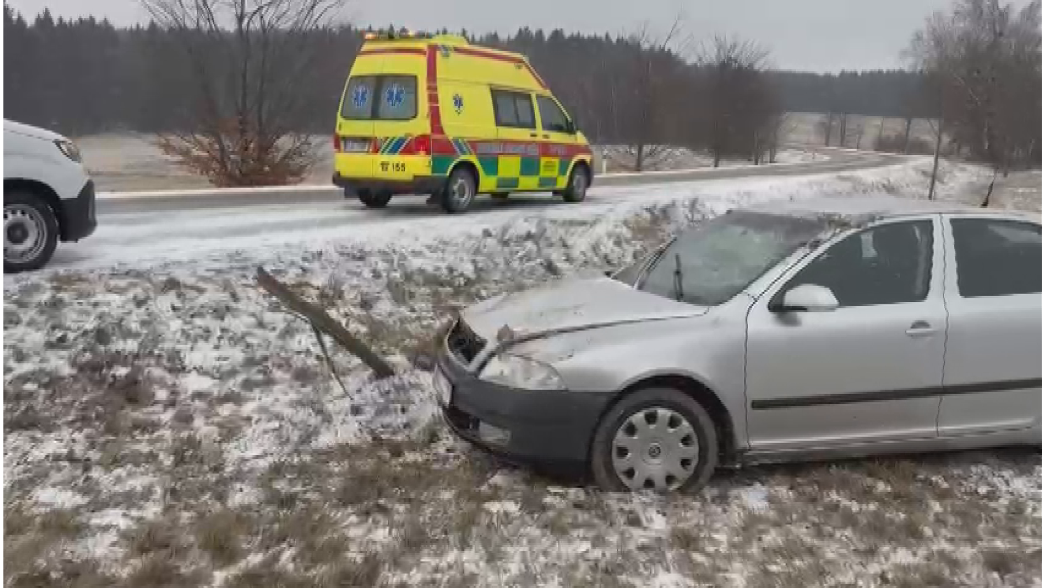 Počasí od rána komplikuje dopravu - Počasí od rána komplikuje dopravu (9/9)