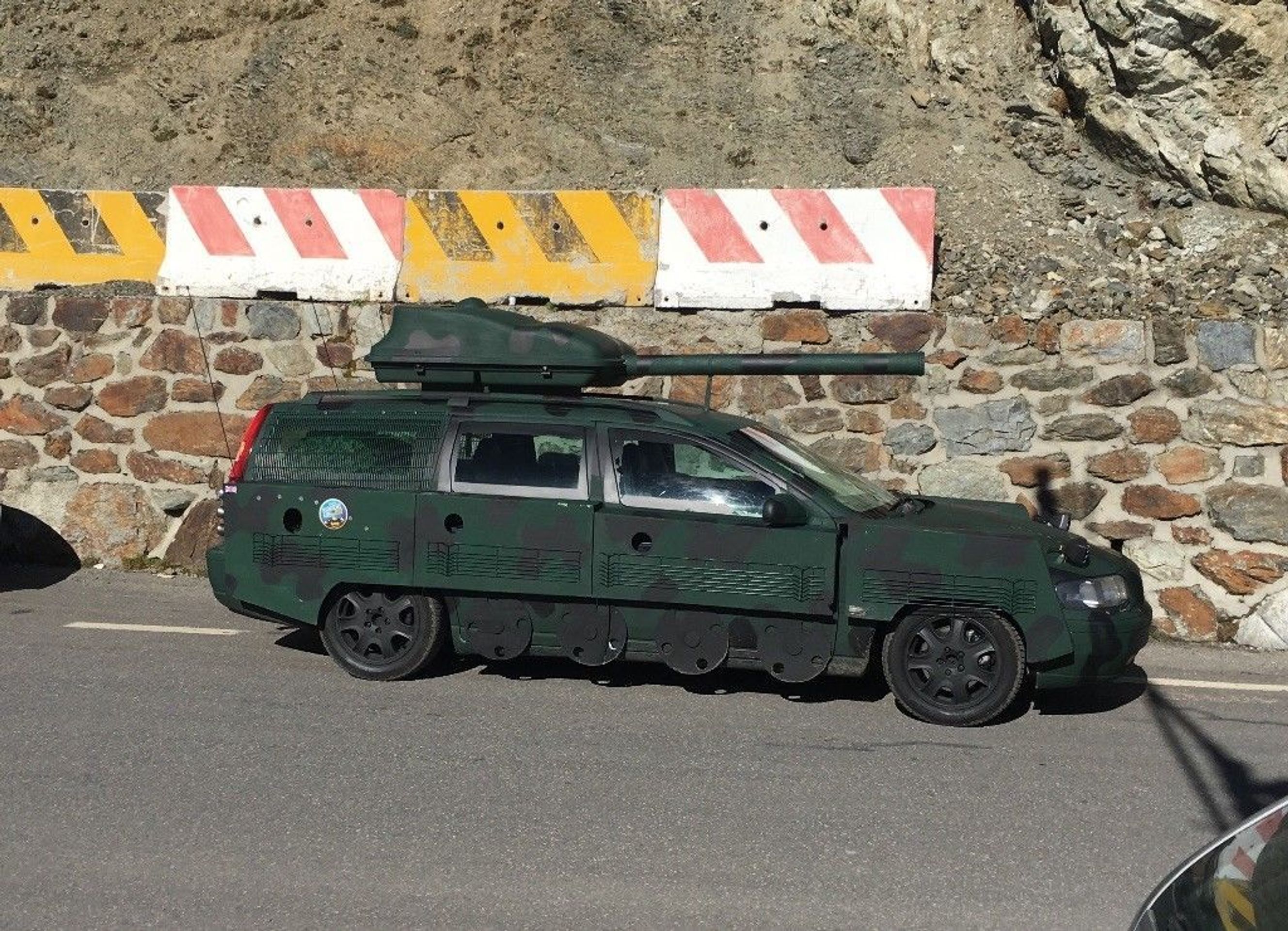Volvo - 21 - GALERIE: VolvoTank na prodej (4/12)