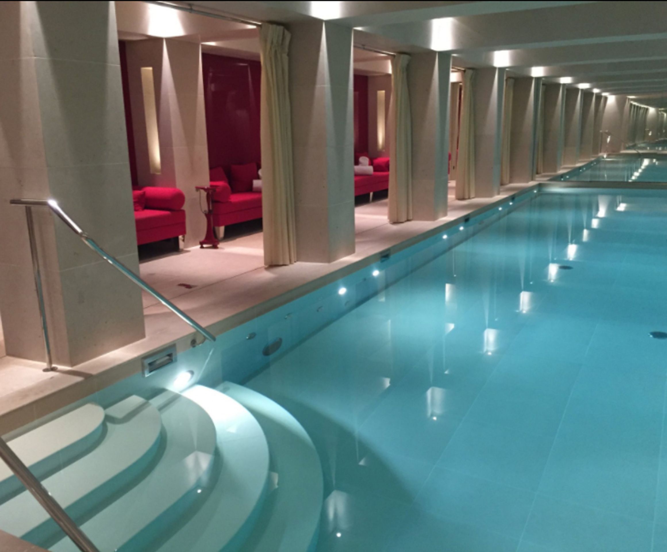 Nejlepší hotely podle TripAdvisor - La Reserve Paris Hotel and Spa (France) - GALERIE: Nejlepší hotely podle TripAdvisor (32/40)