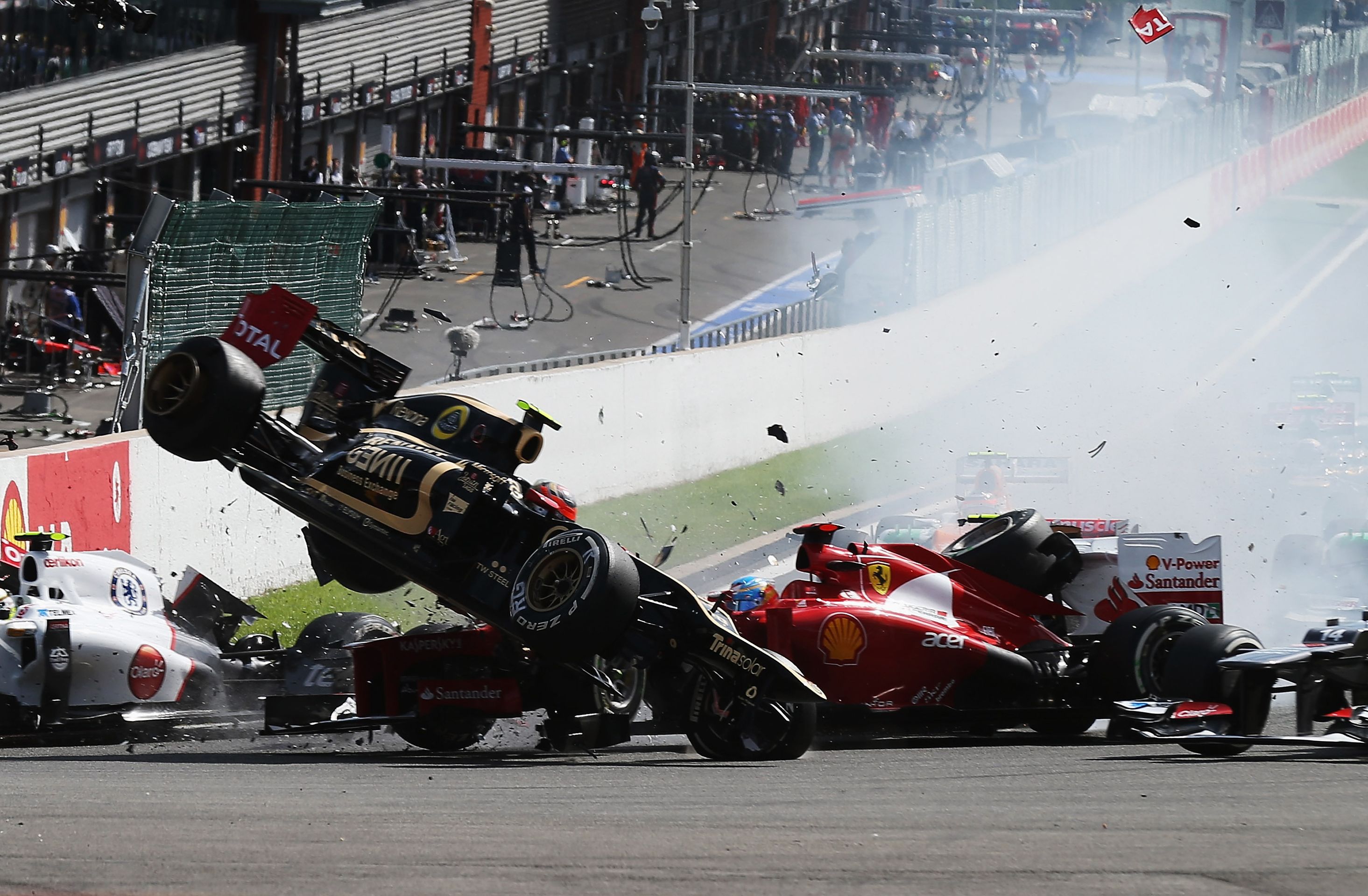 Hromadná nehoda ve Spa - 18 - GALERIE: Hromadná nehoda v F1 ve Spa (1/18)