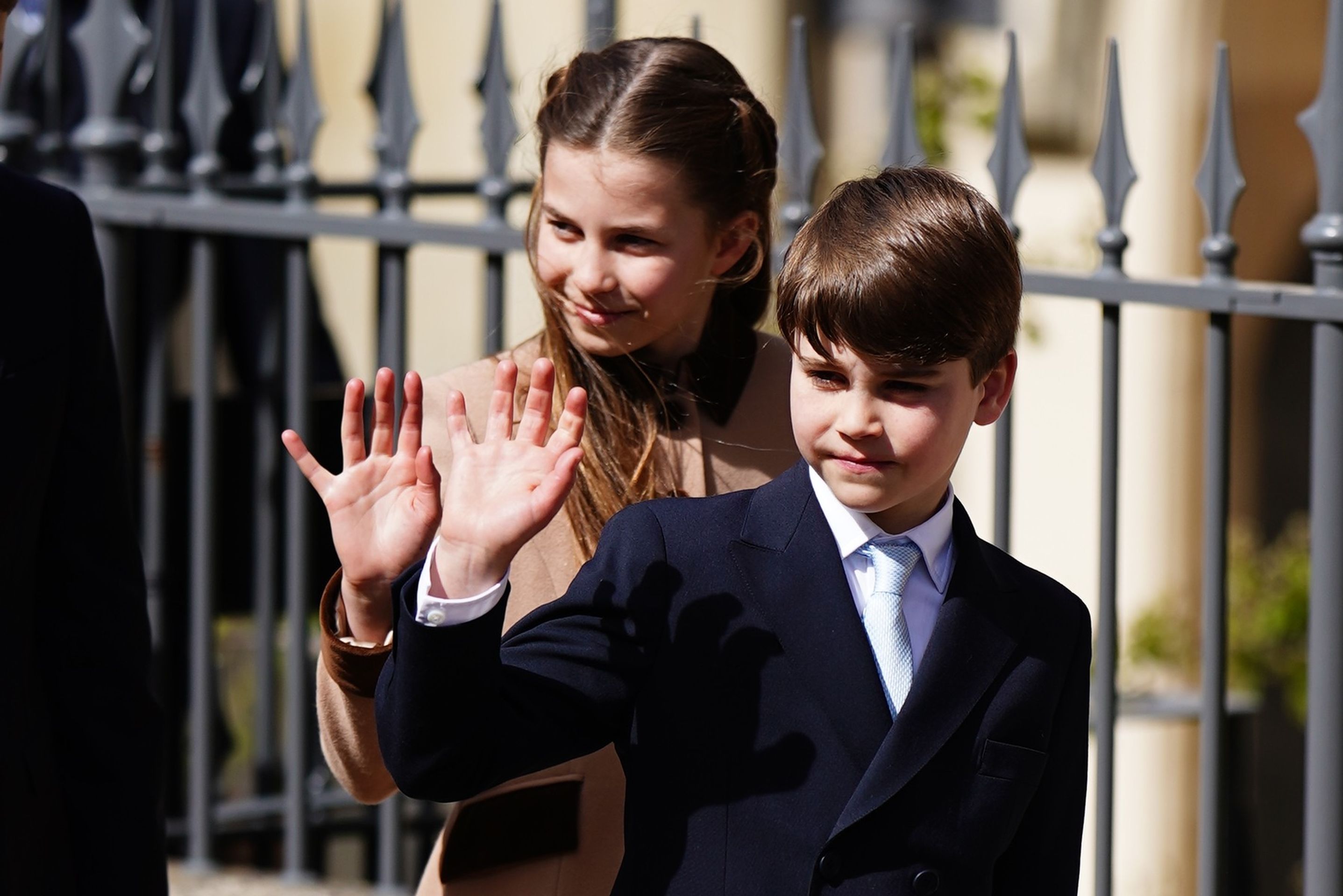 Britská královská rodina na velikonoční mši - Princezna Kate na velikonoční bohoslužbě (7/8)