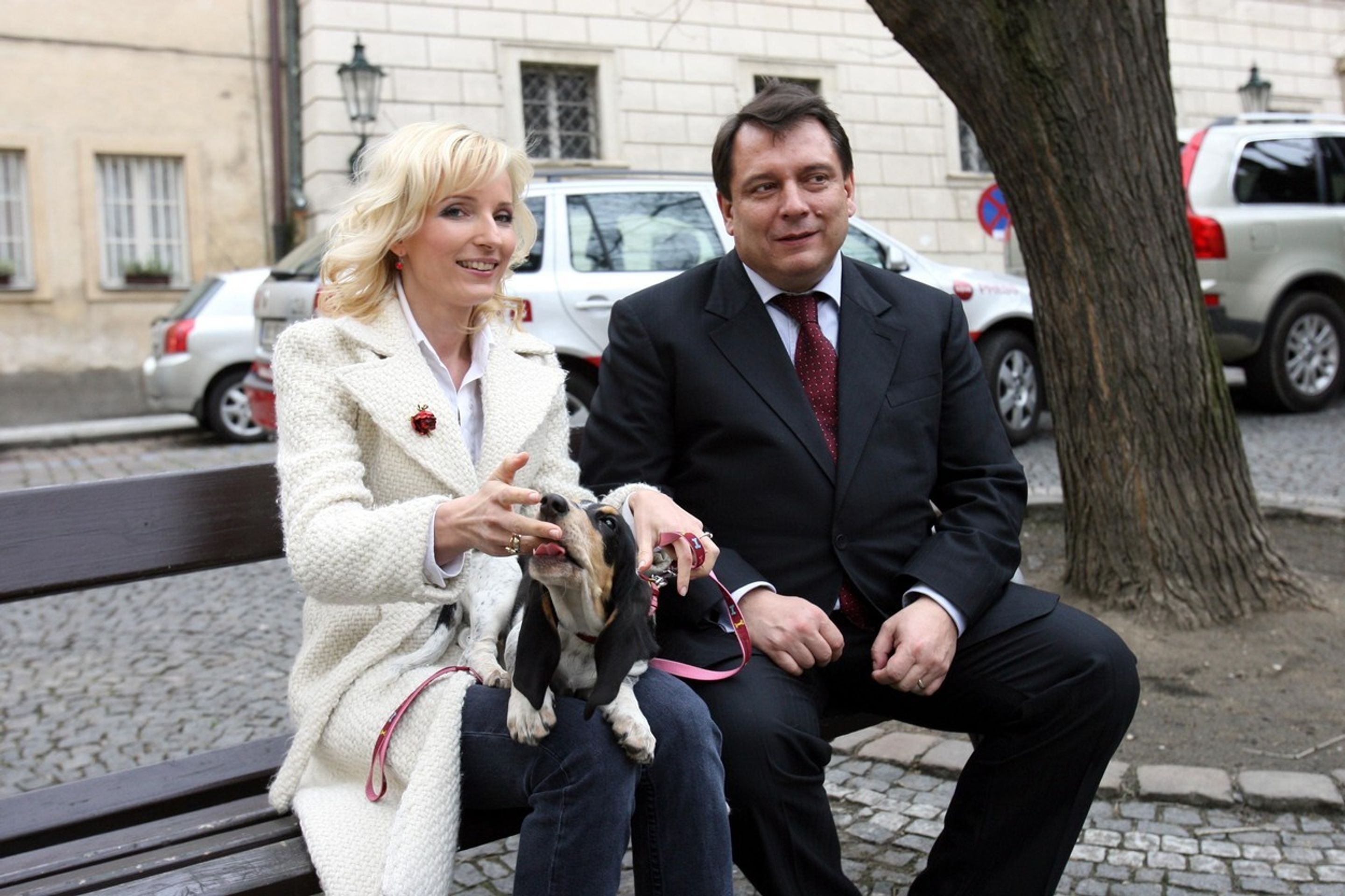 Jiří Paroubek a Petra Paroubková v roce 2008 - GALERIE: Jiří Paroubek a Petra Paroubková (2/14)