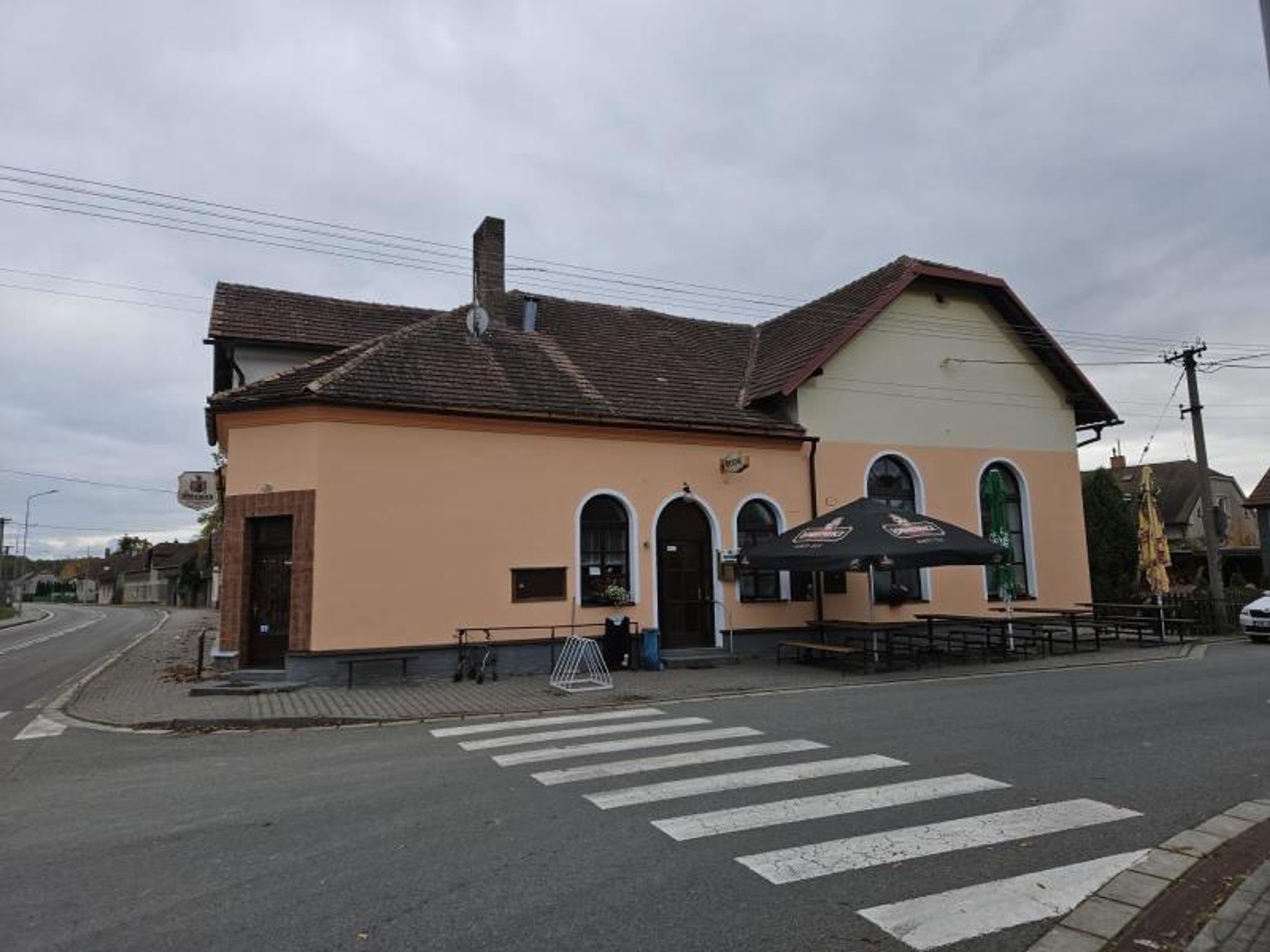 Restaurace (1) - Provozovny uzavřené v letošním roce (99/256)