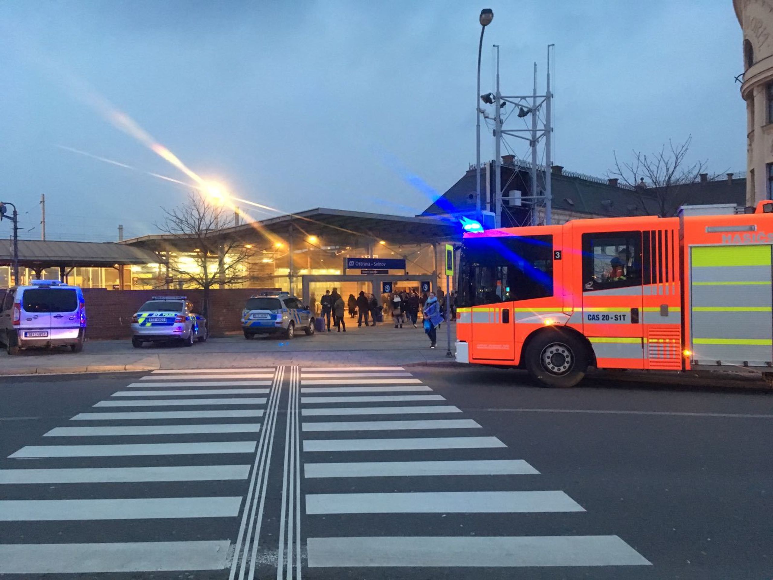 Vlaky RegioJetu se zastavily kvůli bombové výhrůžce - 4 - GALERIE: Vlaky RegioJetu se zastavily kvůli bombové výhrůžce (6/9)