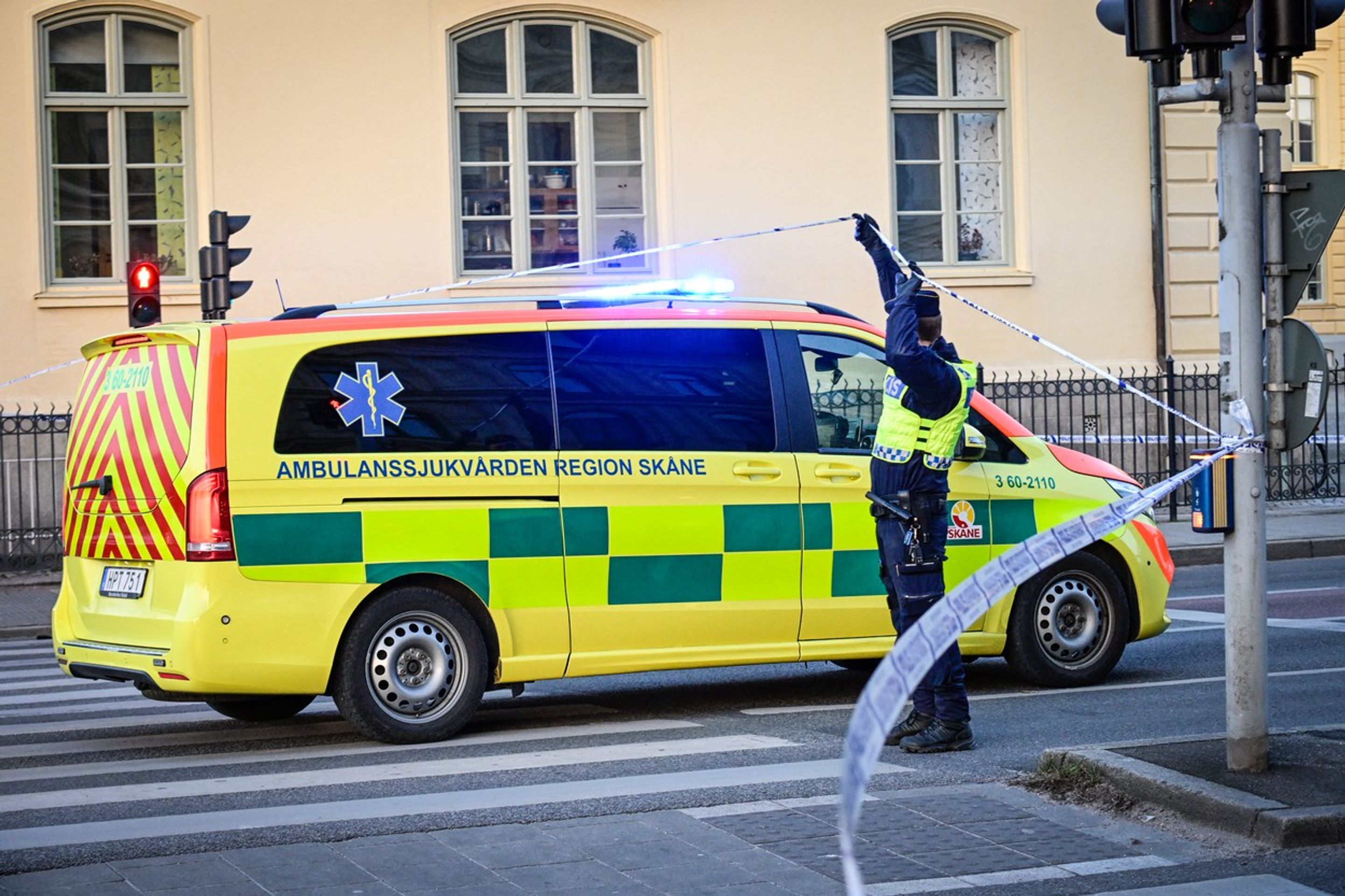 Student ve Švédsku ubodal ve škole dvě ženy (5) - Útok nožem na střední škole ve švédském městě Malmö (5/5)