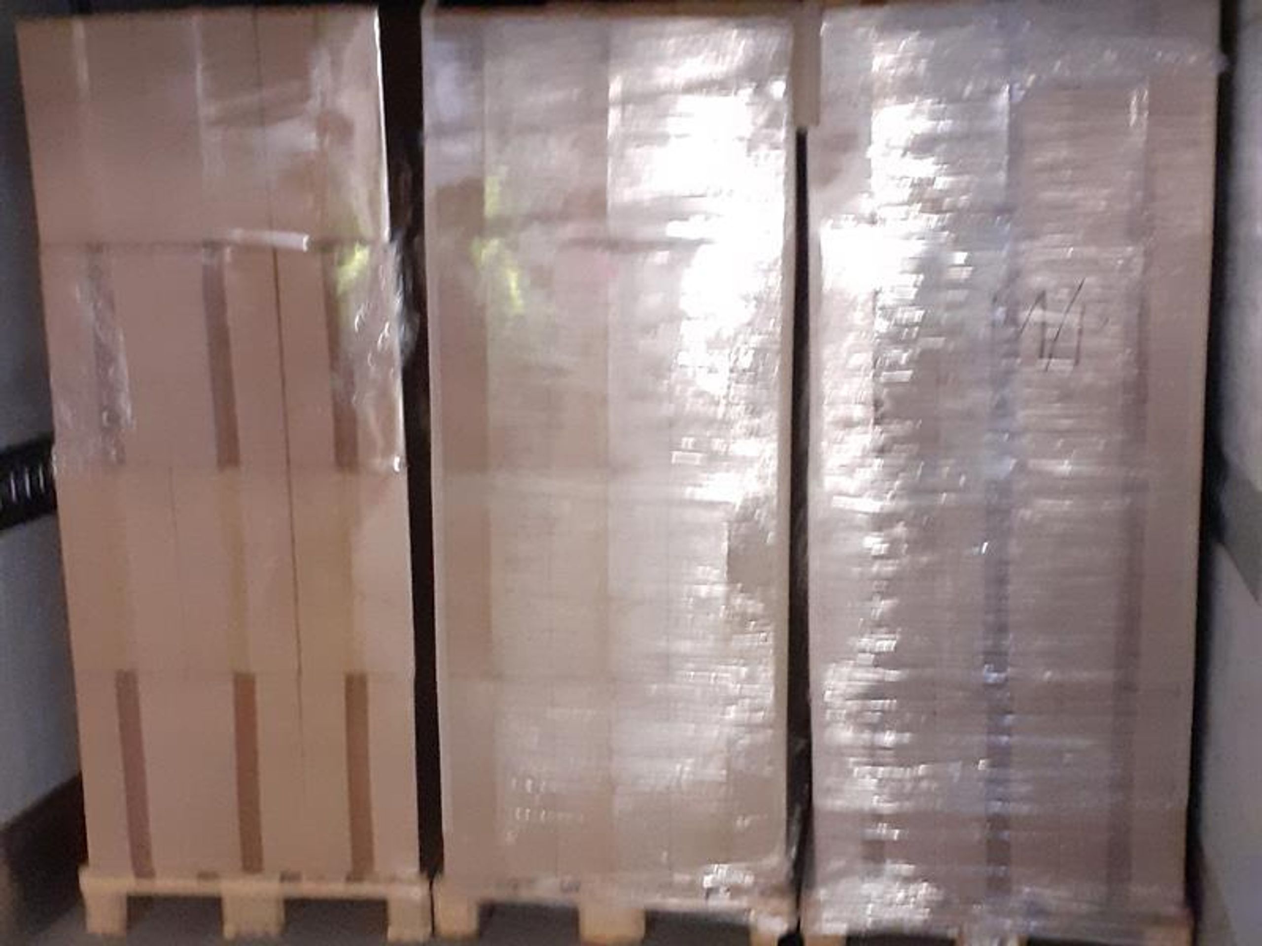 Celníci odhalili pašované cigarety. - 3 - GALERIE: Celníci odhalili pašované cigarety (5/7)