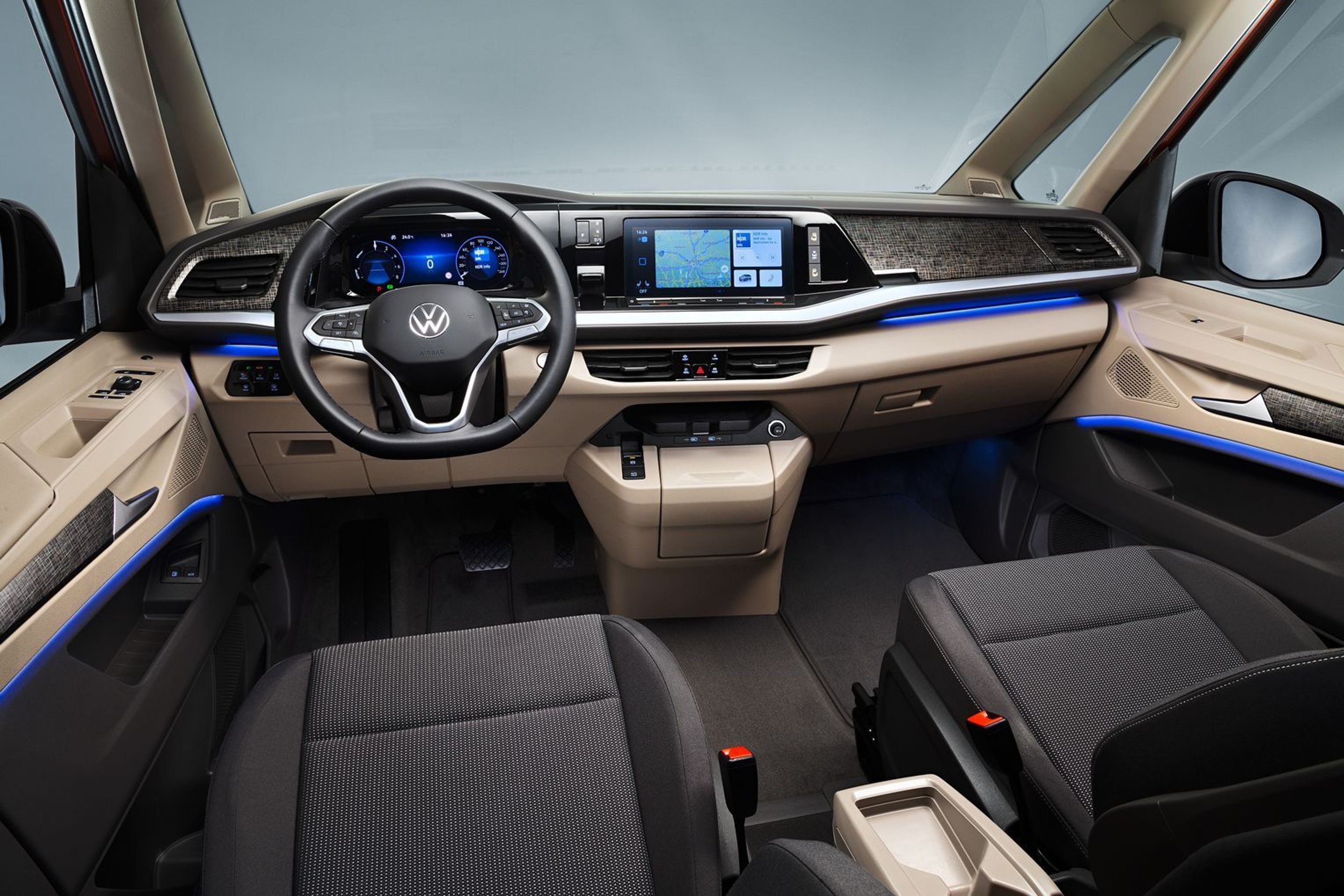 Volkswagen Multivan - 13 - Fotogalerie: Nový T7 Multivan (8/10)