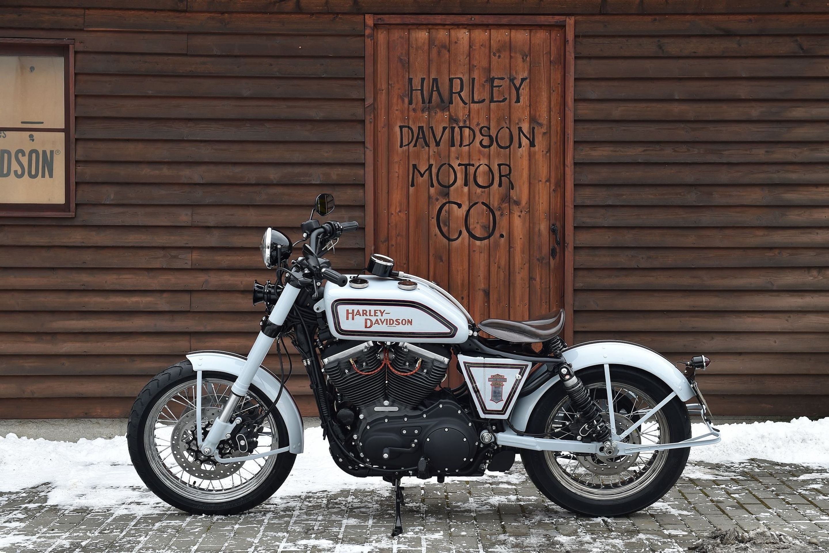 Retro přestavba Harley-Davidson - 5 - GALERIE: Retro přestavba Harley-Davidson (3/15)