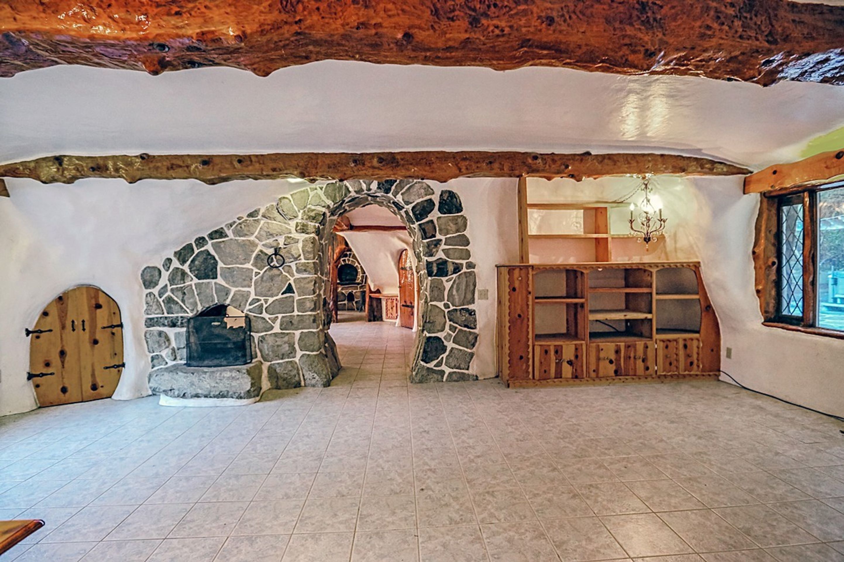 Bydlení jako z pohádky o Sněhurce - 8 - GALERIE: Bydlení jako z pohádky o Sněhurce (8/8)