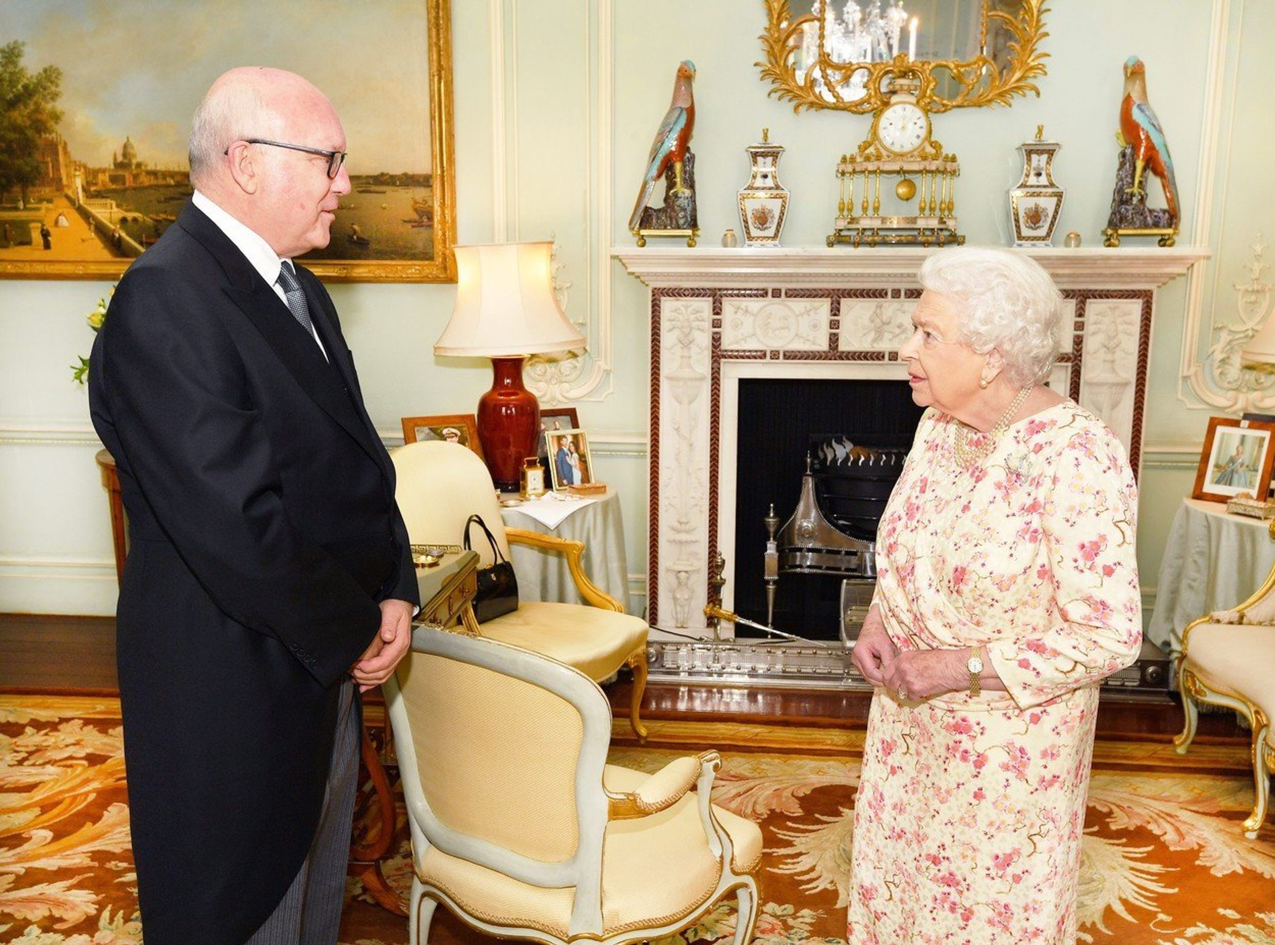 Královna Alžděta a George Brandis - 3 - GALERIE: Královna Alžděta a George Brandis (3/4)