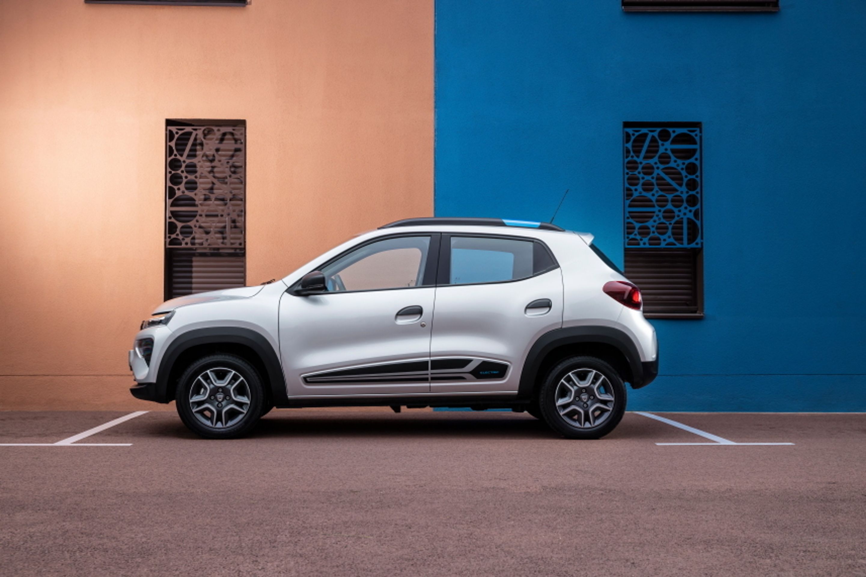 Dacia Spring - 16 - Fotogalerie: Dacia Spring má udělat rozruch mez elektromobily (4/23)