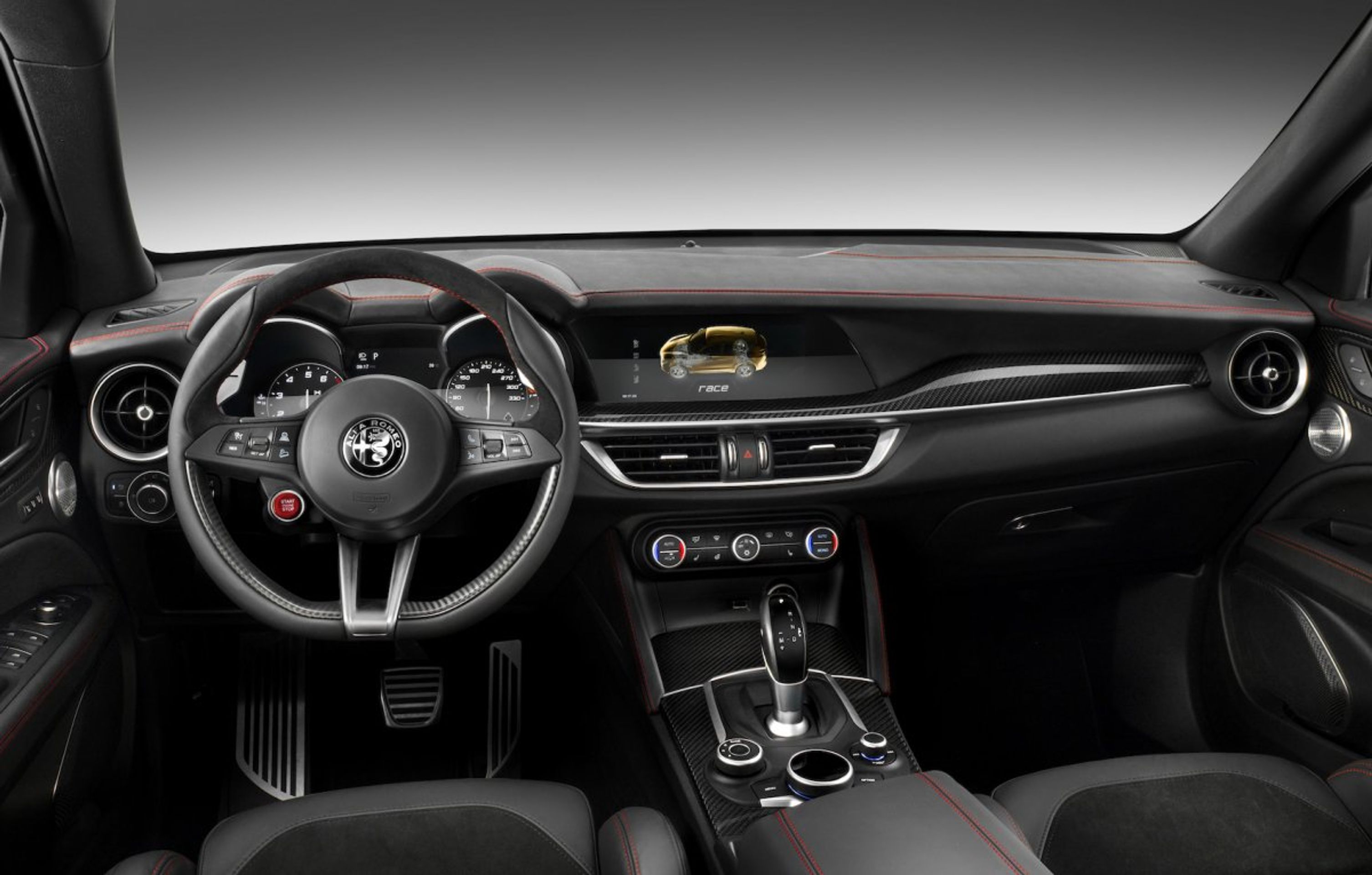 Alfa Romeo Stelvio QV - GALERIE: Alfa Romeo Stelvio (3/11)