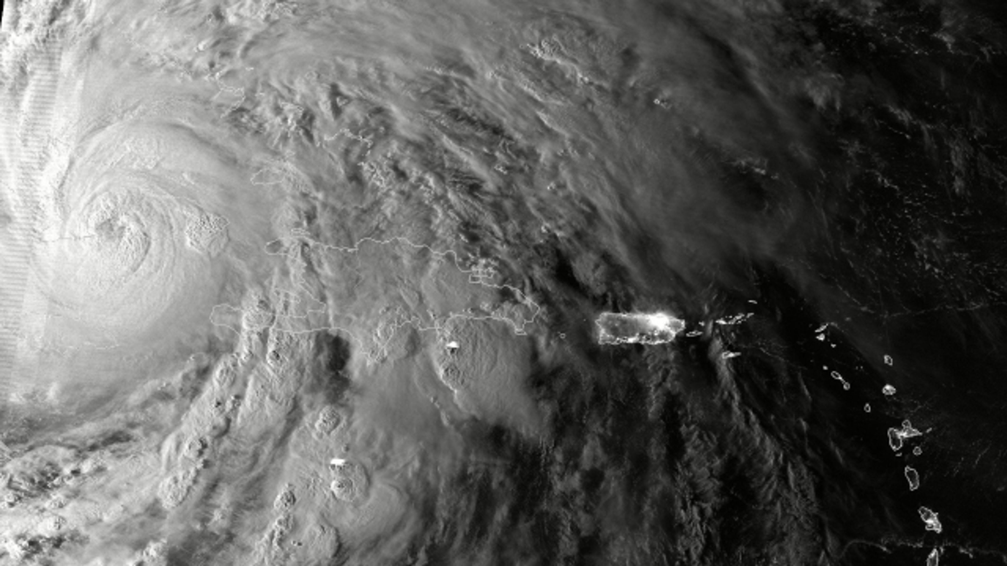 Sandy se blíží na New York - 2 - Hurikán Sandy se blíží na New York (4/10)