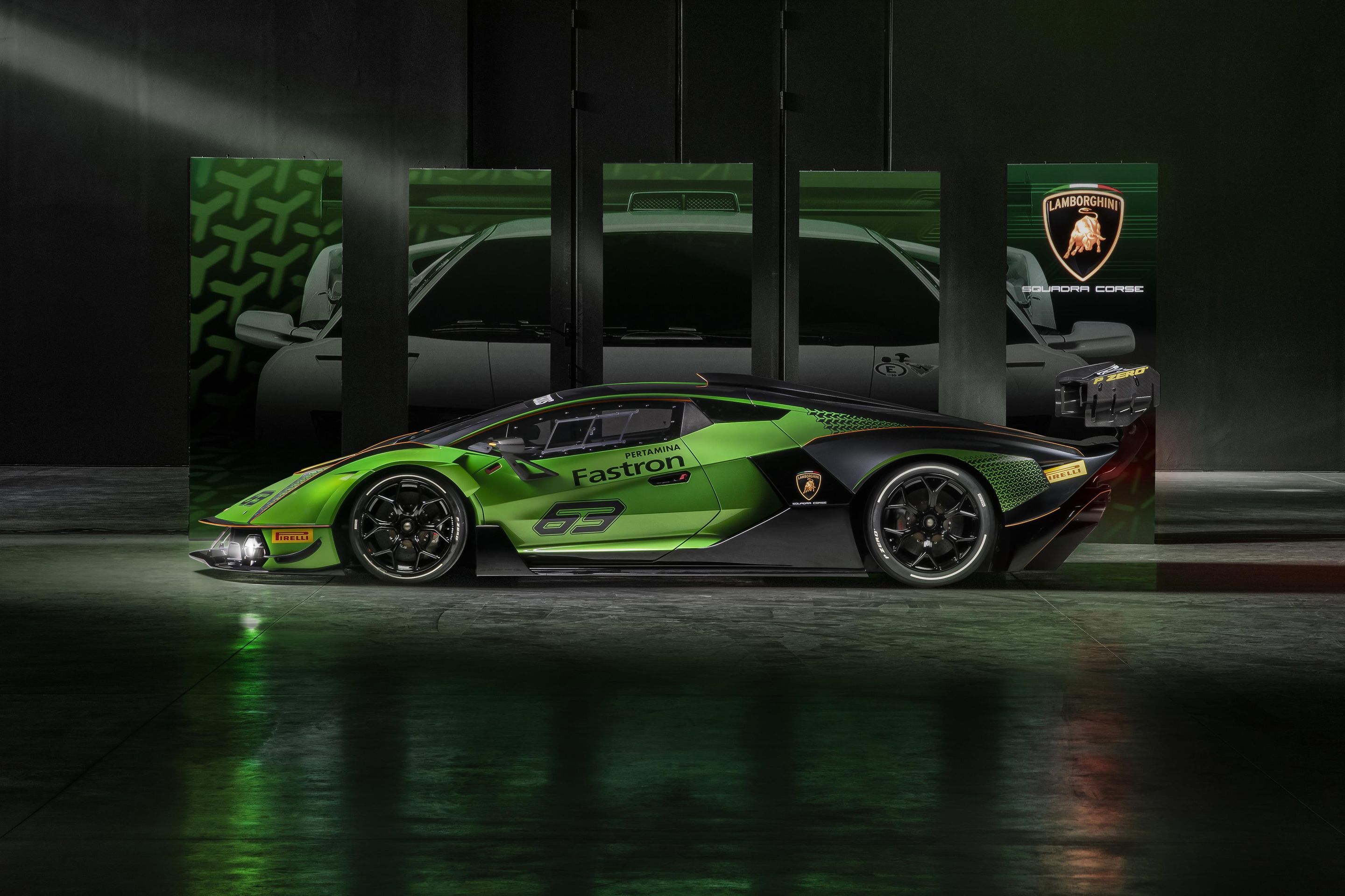 Lamborghini Essenza SCV12 - 30 - Fotogalerie: Exkluzivní hračka pro milionáře Lamborghini Essenza SCV12 (13/17)
