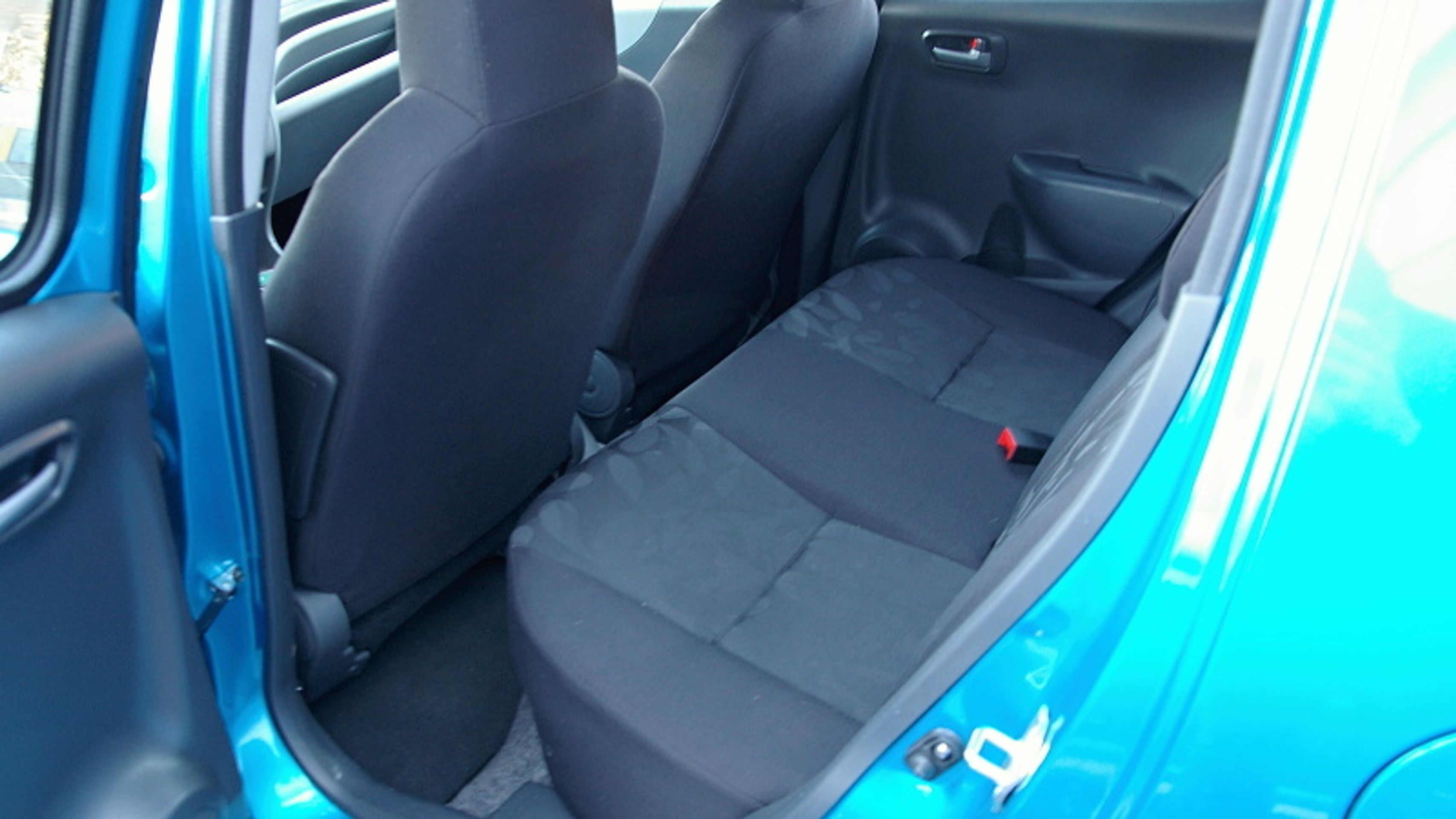 Suzuki Alto - 4 - GALERIE Suzuki Alto (4/7)
