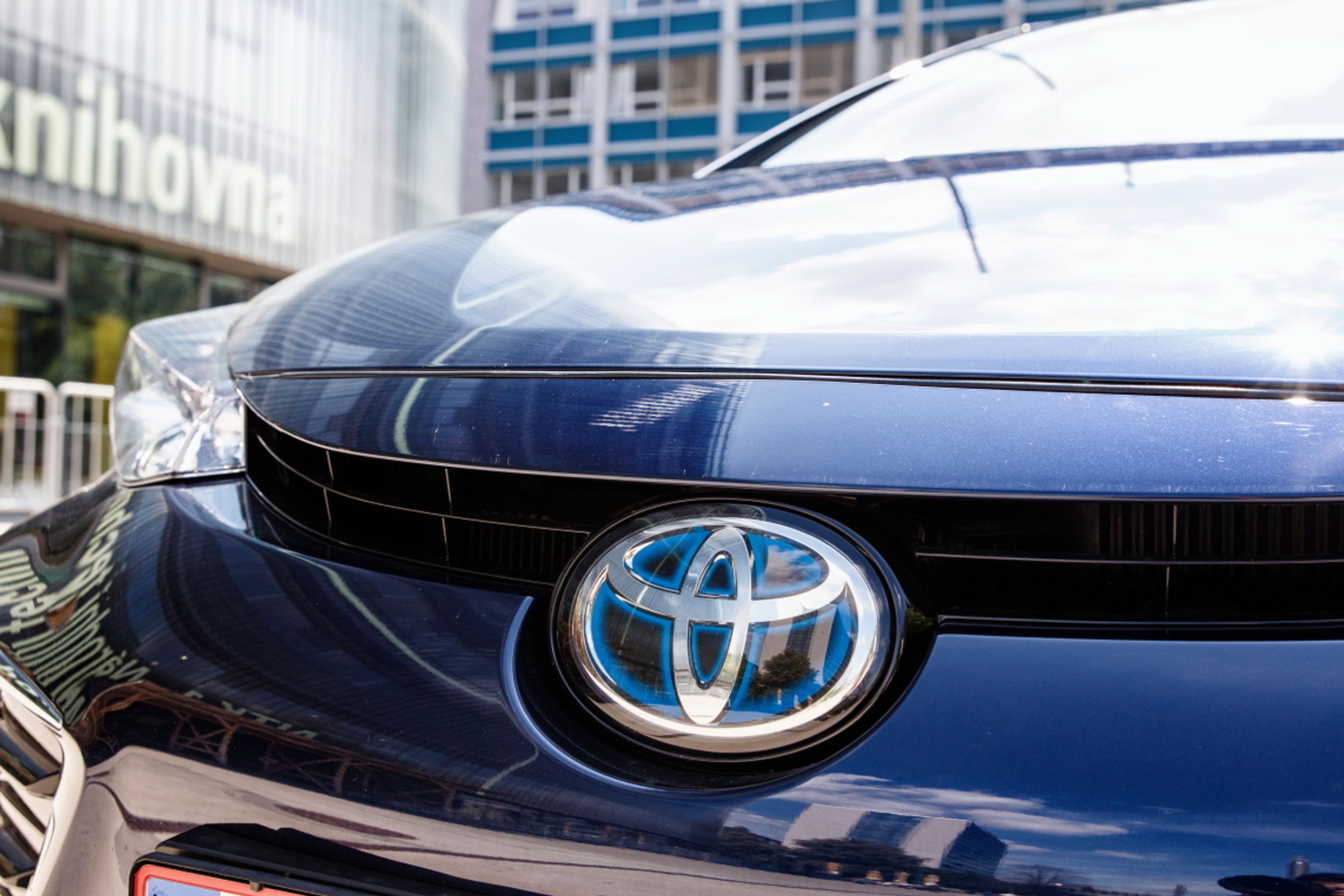 Toyota Mirai - 9 - Fotogalerie: Vodíková Toyota Mirai (5/26)