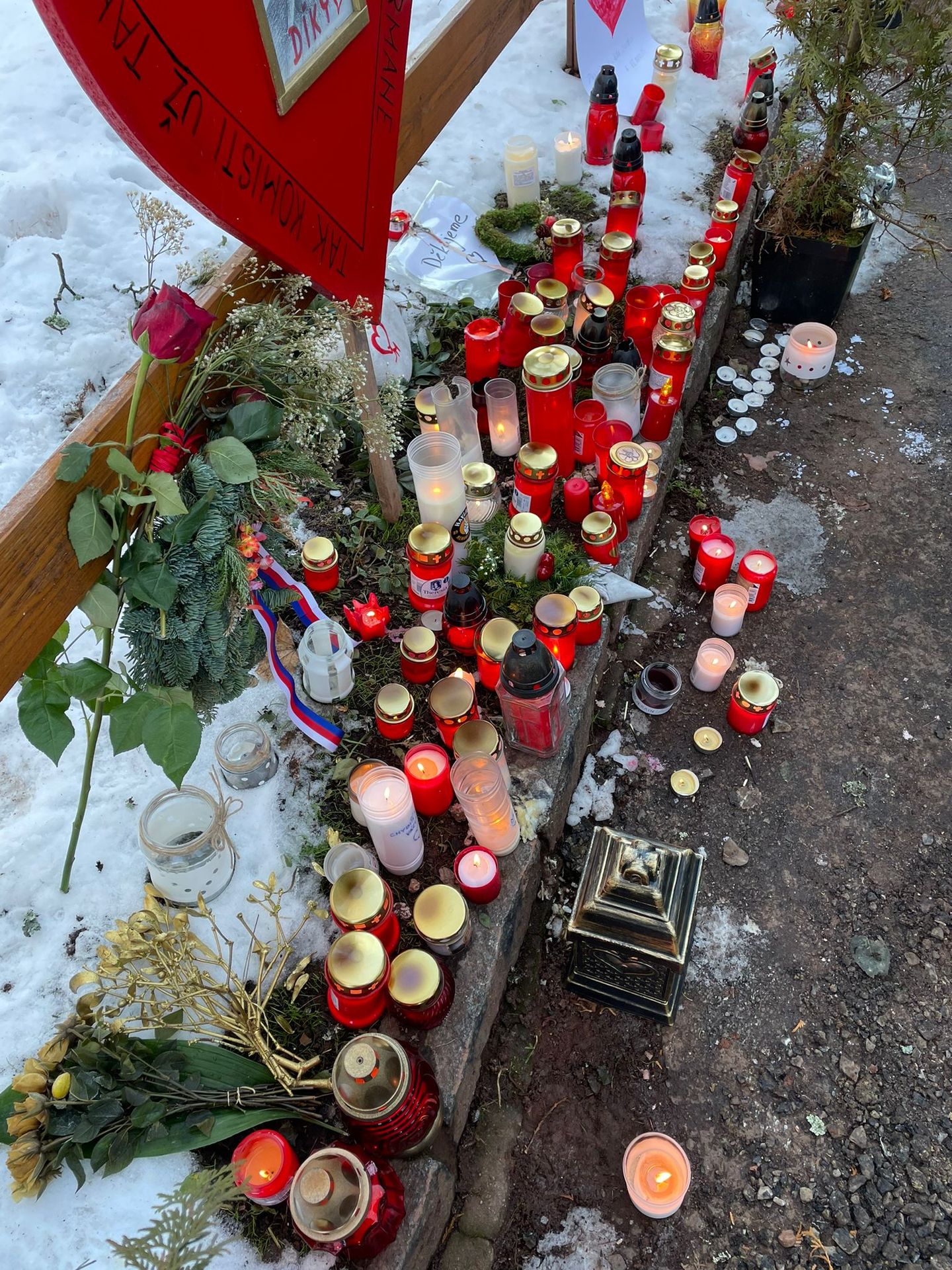 Hrádeček 5 - Pieta na Hrádečku (1/7)