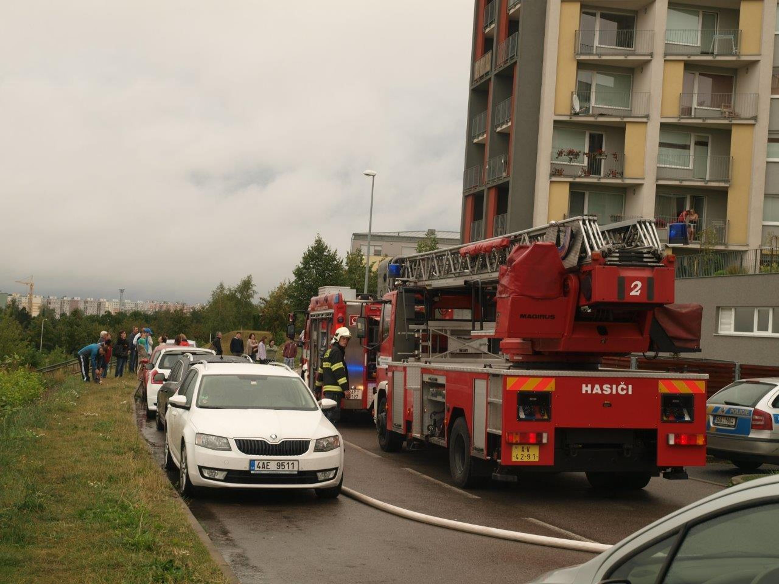 Hasiči Zličín 1 - GALERIE: Požár na Zličíně (1/4)