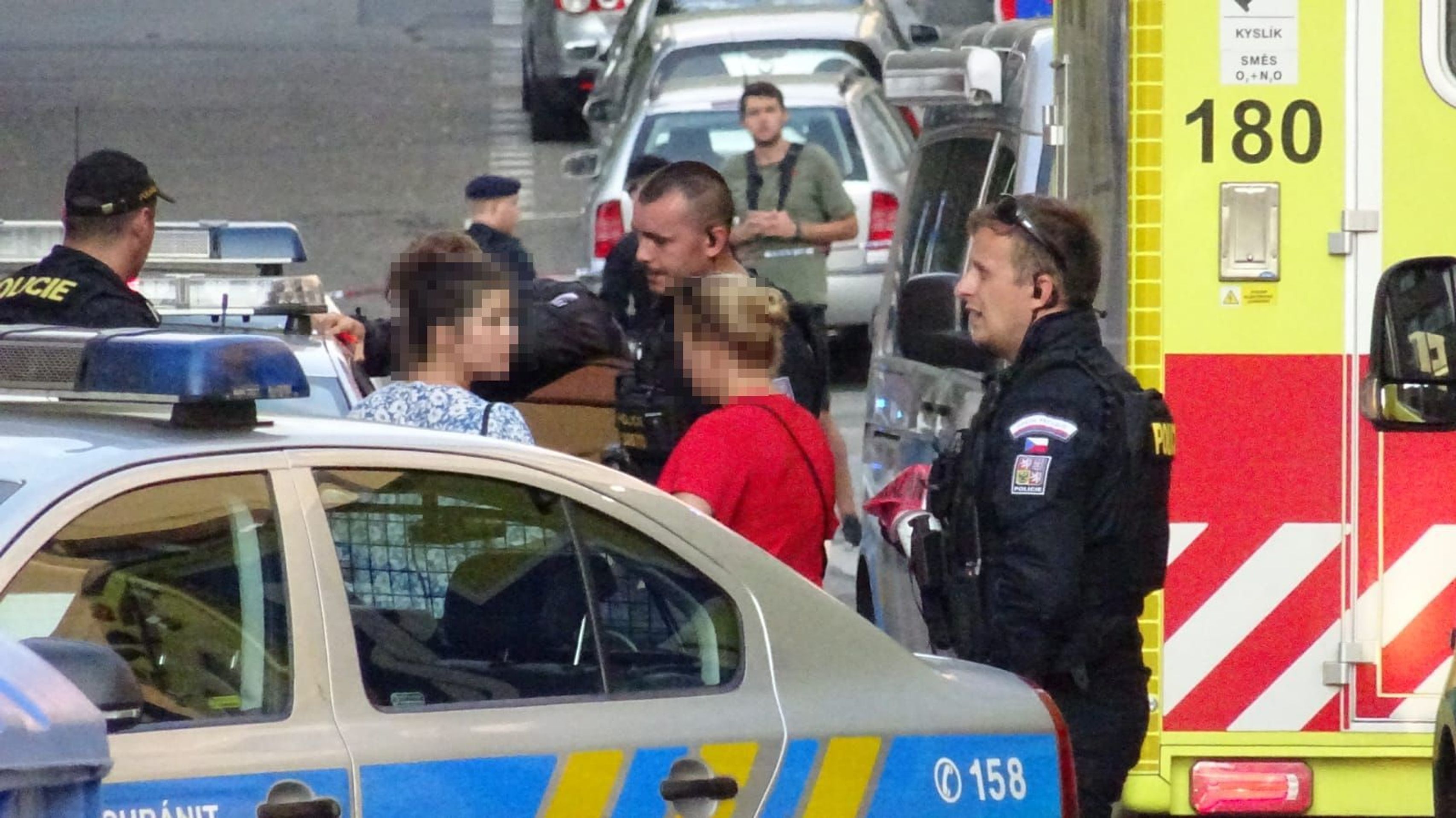 Pobodané dítě v Praze - 2 - GALERIE: Policie vyšetřuje pobodání (4/6)