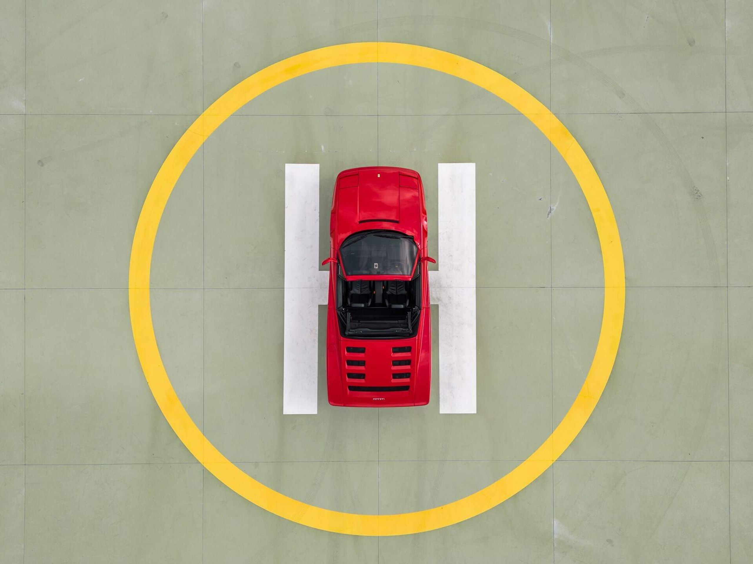 Ferrari Testarossa Spider z roku 1990 - Prohlédněte si ultravzácné Ferrari Testarossa Spider z roku 1990 za 40 milionů (2/19)