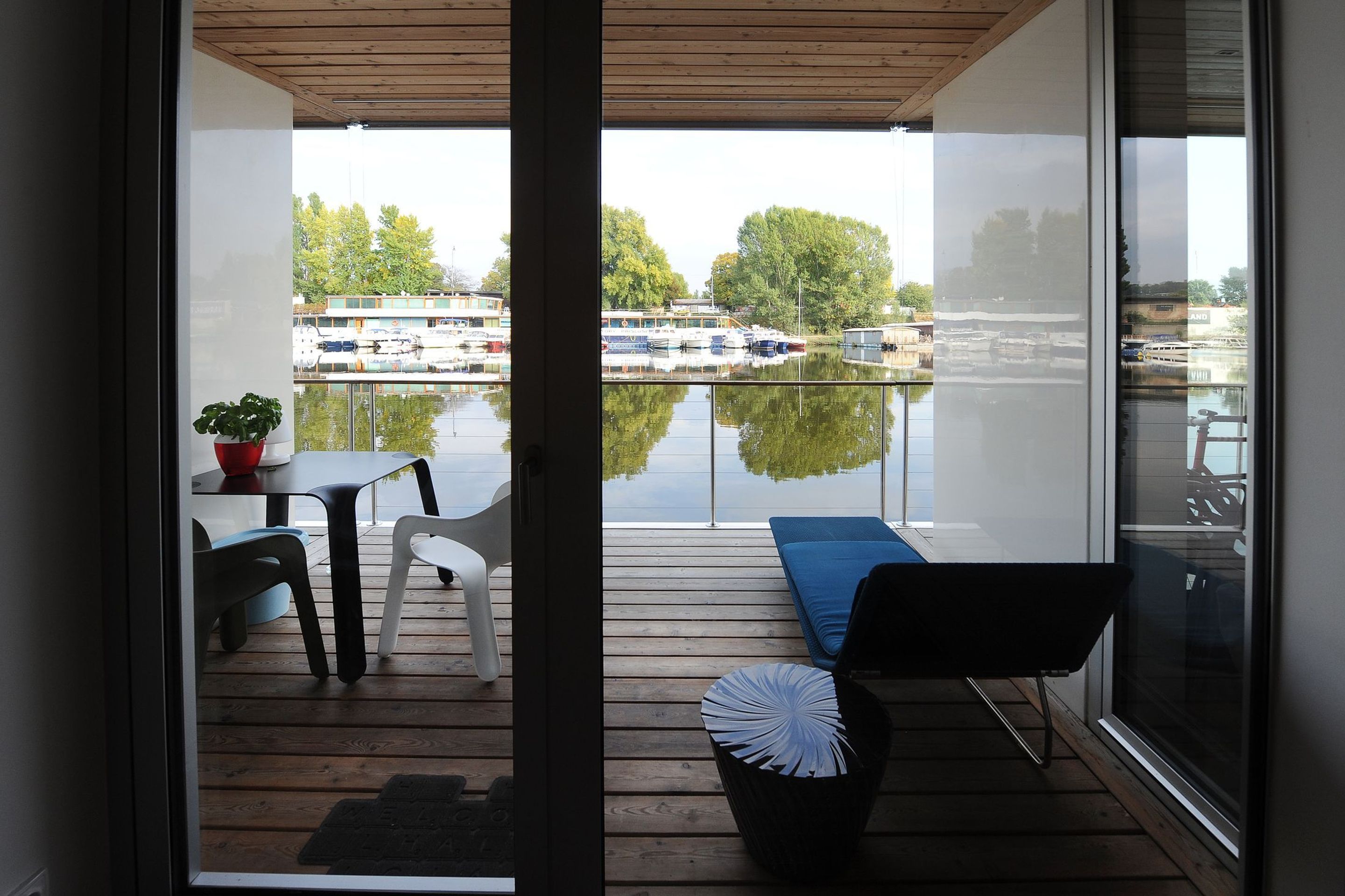Hausbót Port X - 17 - GALERIE: Luxusní hausbót na Vltavě (21/23)