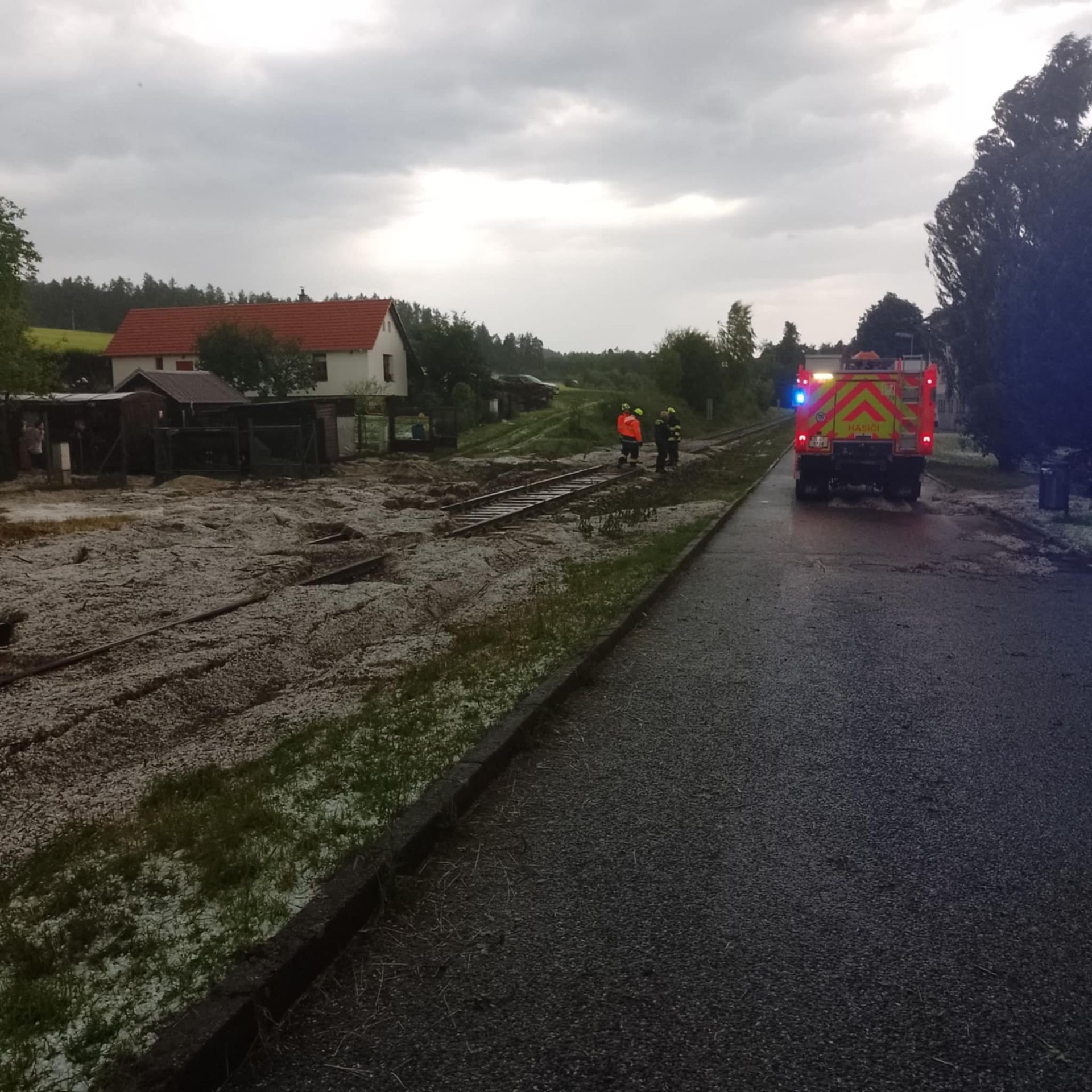Následky bouřky ve Slavonicích - Následky čtvrtečních bouřek (10/15)
