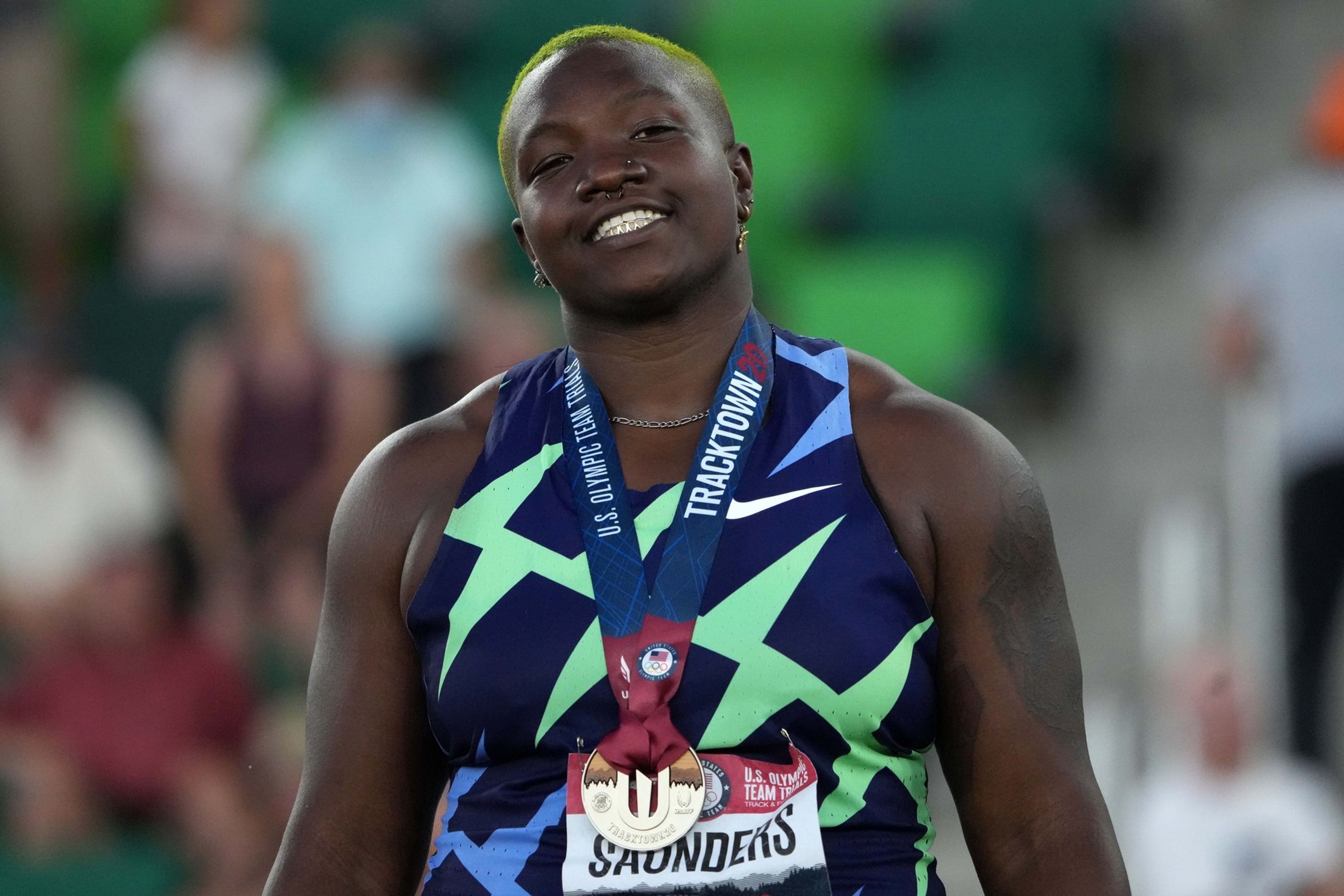 Atletka Raven Saundersová - GALERIE: Olympiády v Tokiu se zúčastní nejvíce LGBTQ sportovců v historii (1/4)