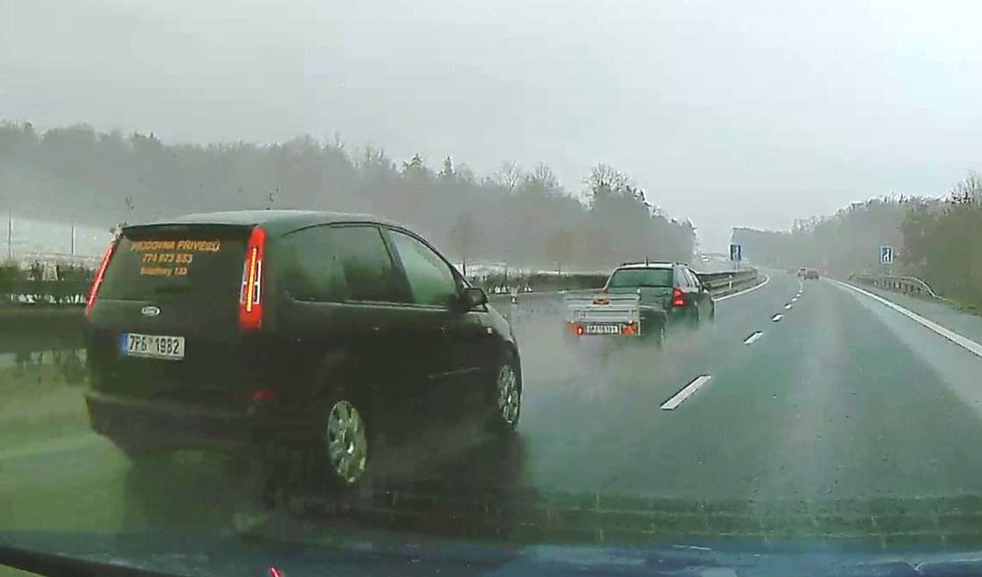 Konflikt na silnici - Konflikt na silnici (1/5)