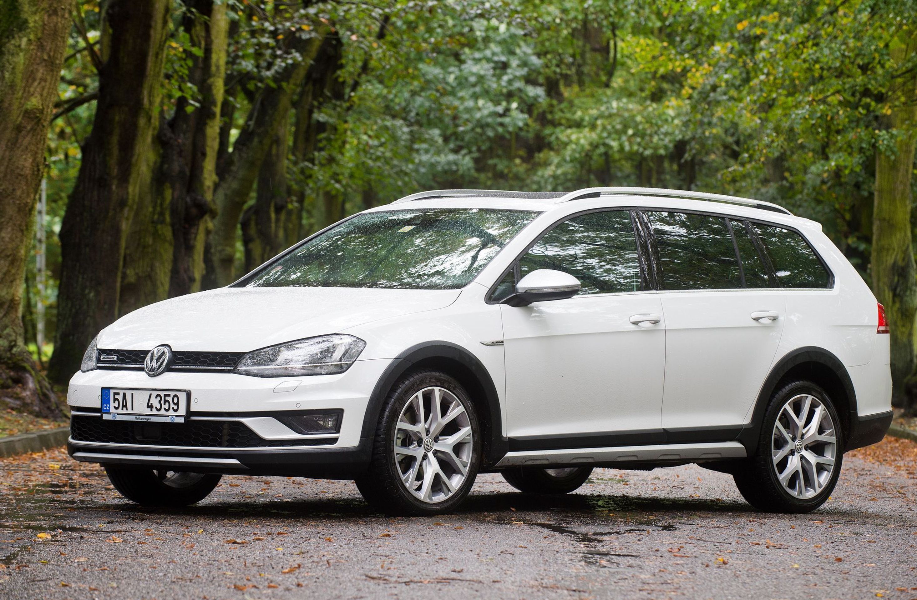 Volkswagen Golf Alltrack - 9 - GALERIE: Volkswagen Golf Alltrack (3/13)