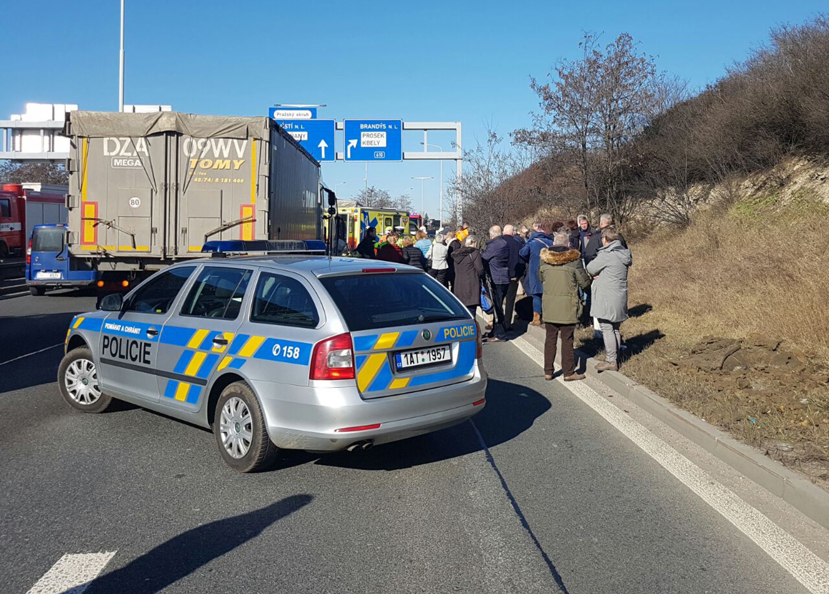 Nehoda autobusu na Kbelské - 5 - GALERIE: Nehoda autobusu na Kbelské (5/9)