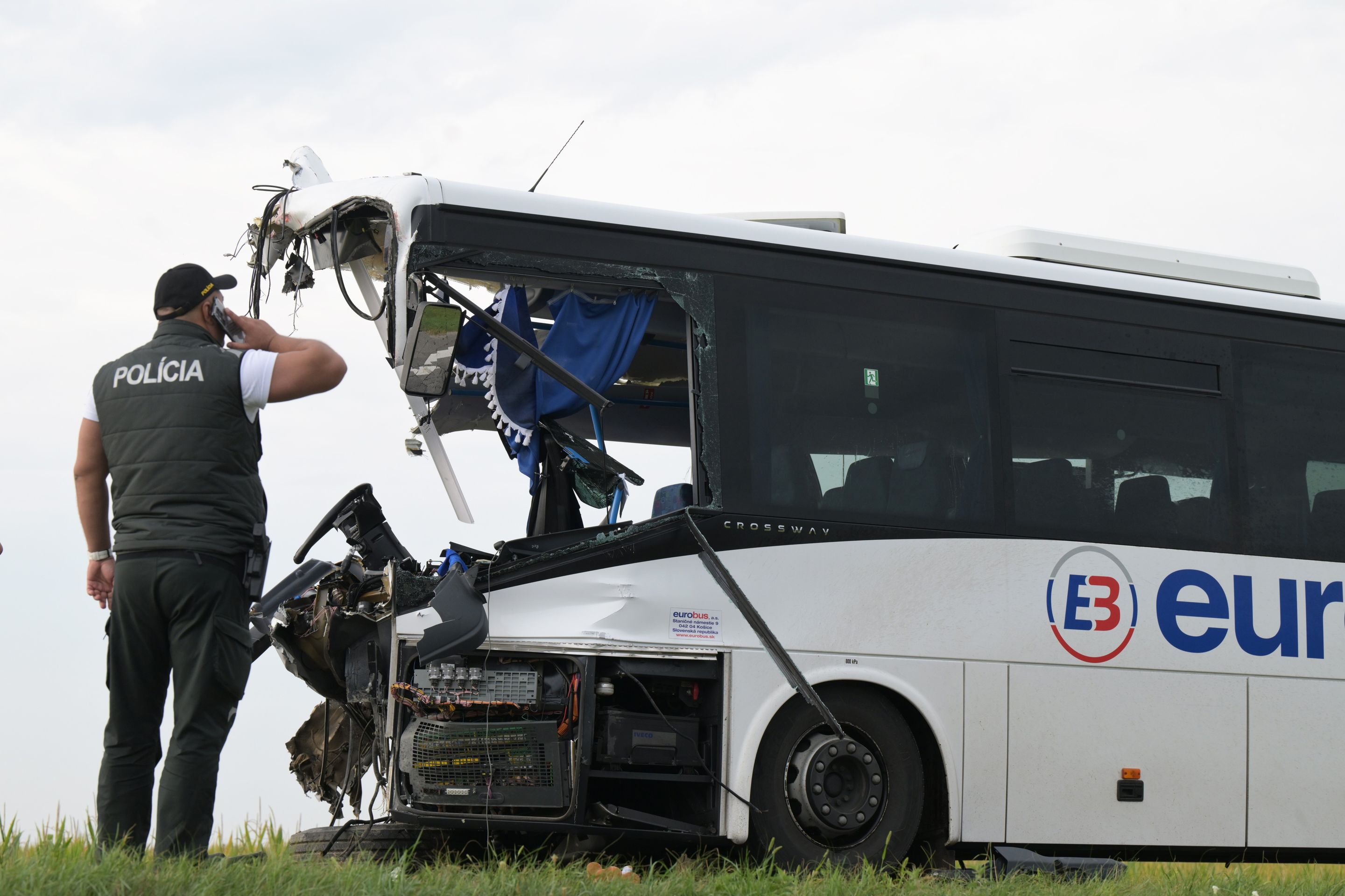 Srážka autobusu na Slovensku - Srážka autobusu a nákladního auta (3/10)