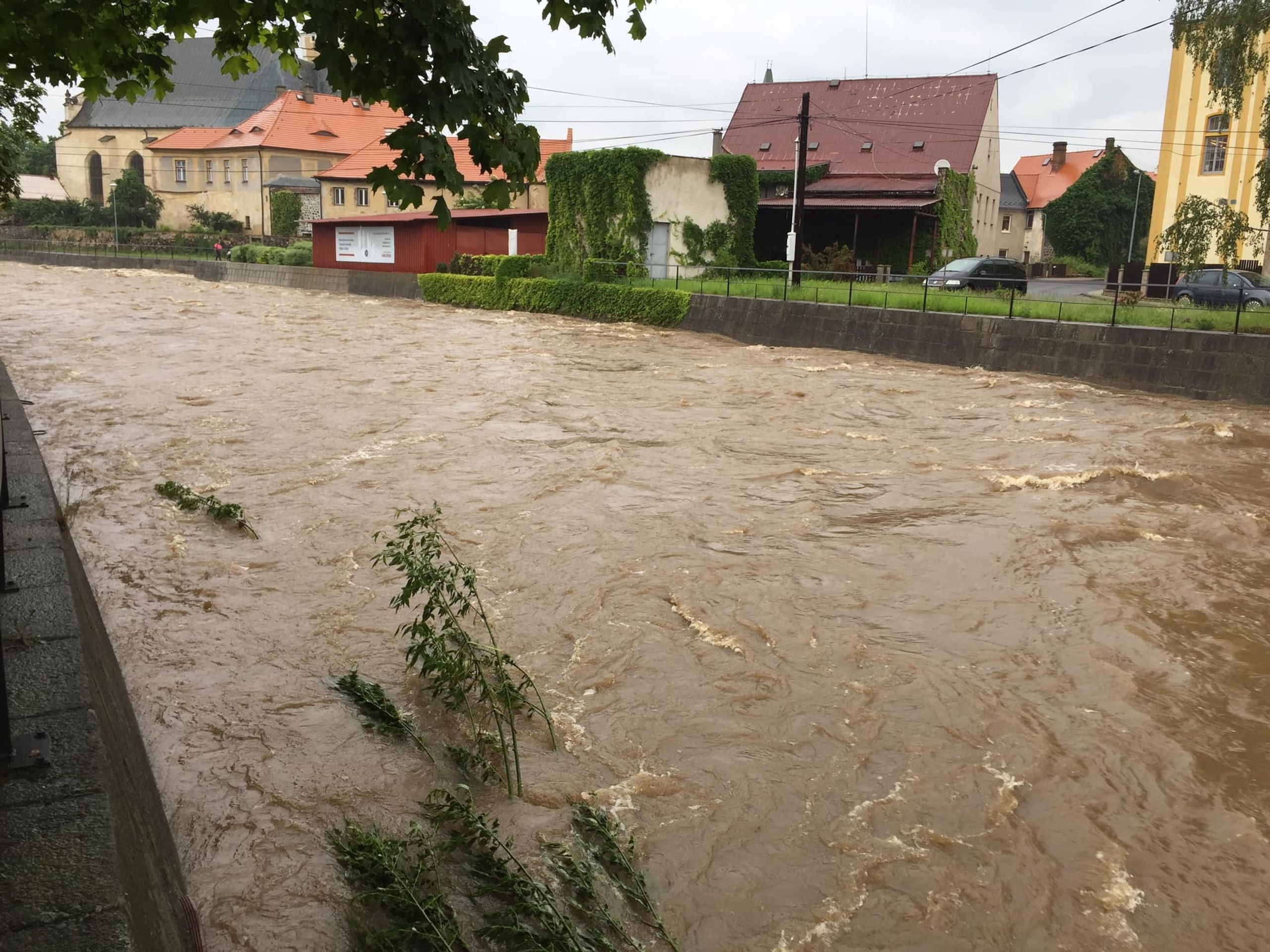 Povodně na Frýdlantsku - 2 - GALERIE: Protipovodňová opatření ve Frýdlantu (13/19)